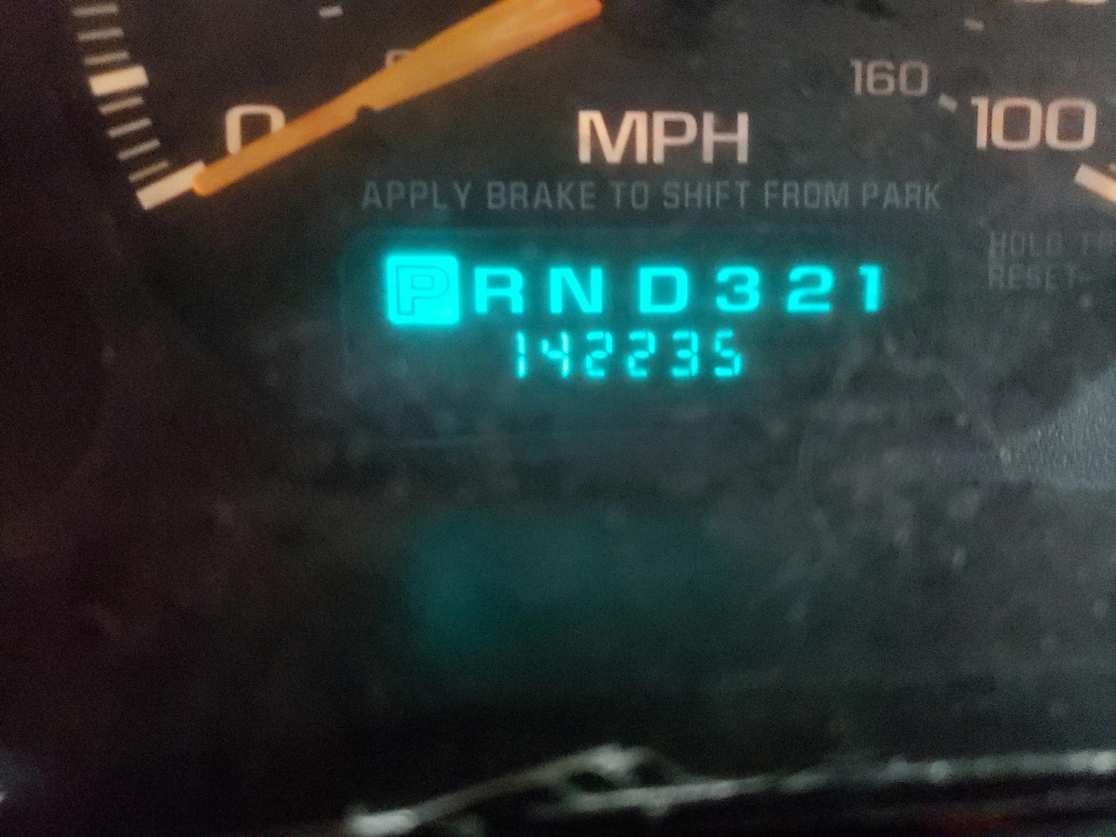 Photo 8 from auction – 2001 CHEVROLET SILVERADO with VIN 2GCEC19V611128699