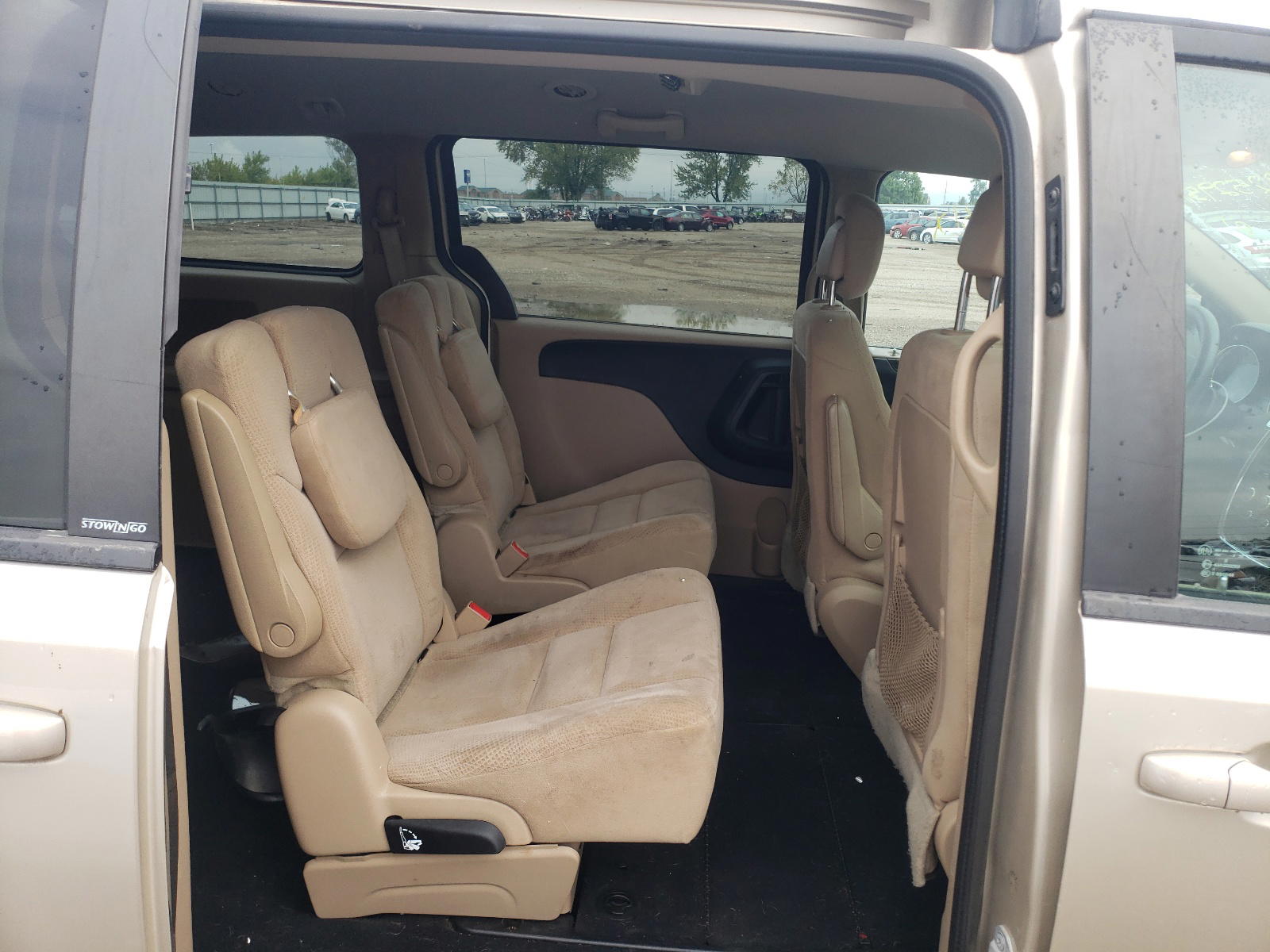 Photo 6 from auction – 2014 DODGE GRAND CARA with VIN 2C4RDGCG2ER273743