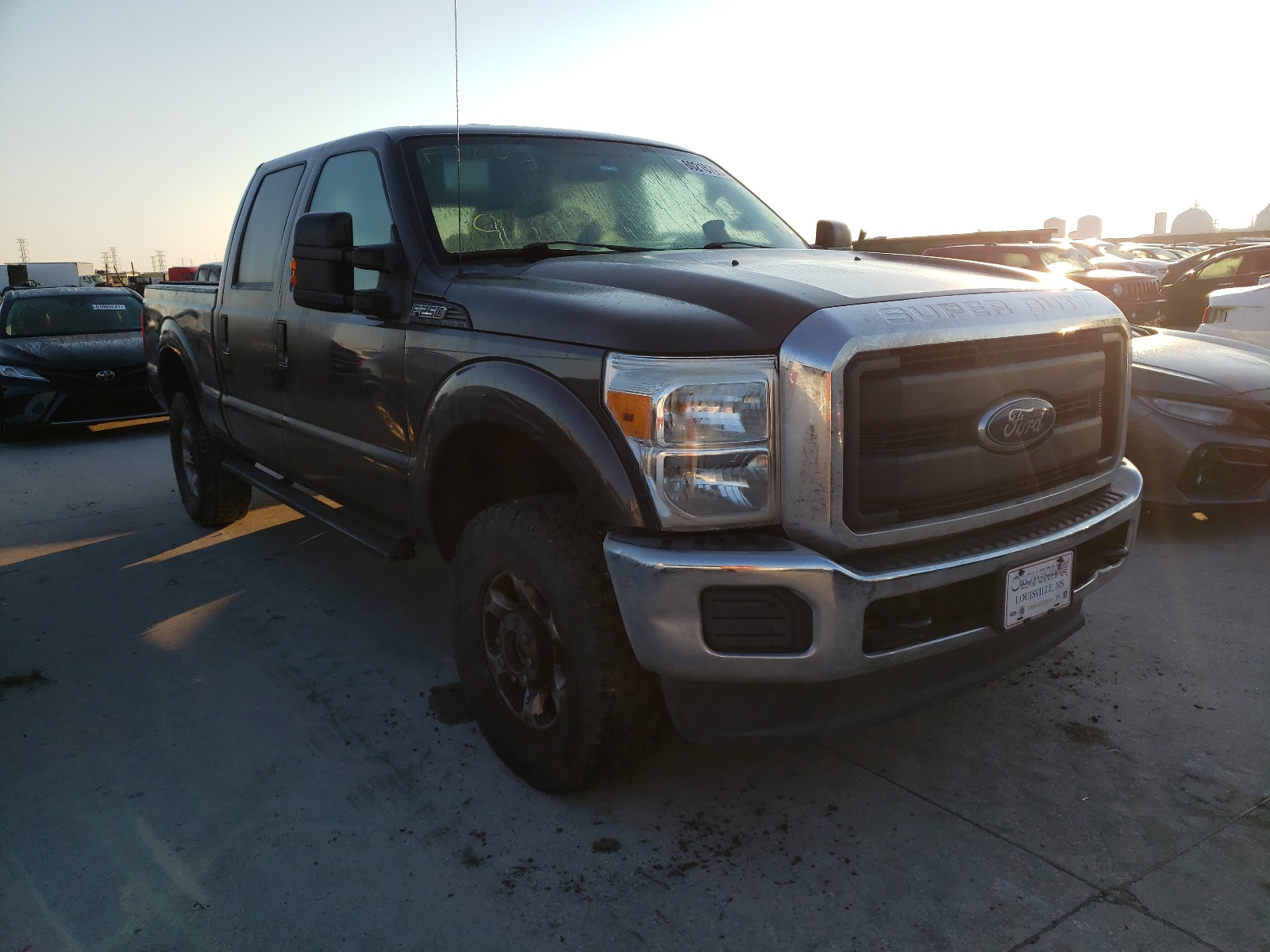 Zdjęcie 1 z aukcji – 2015 FORD F250 SUPER z VIN 1FT7W2B63FEC95276