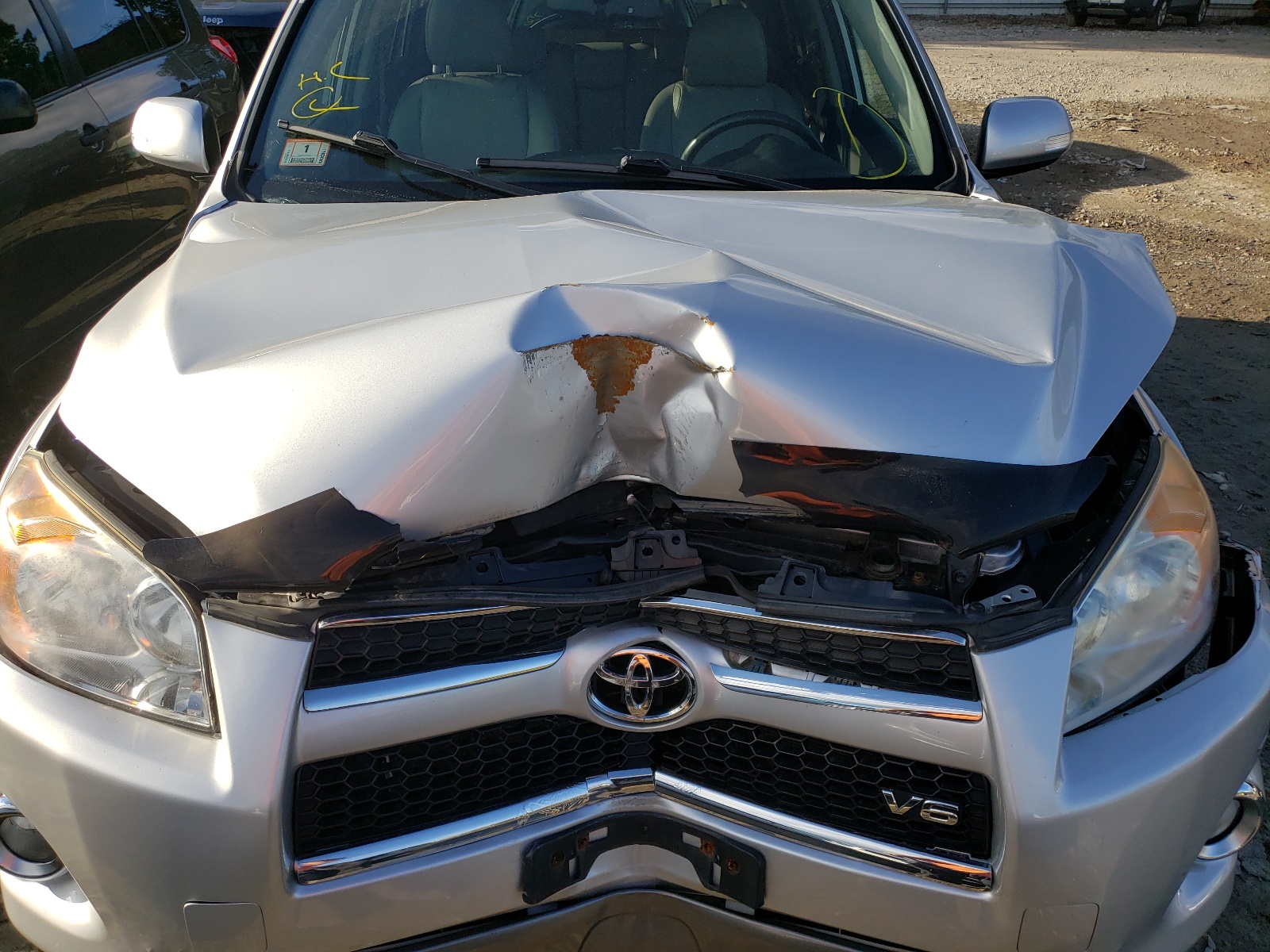 Photo 7 from auction – 2010 TOYOTA RAV4 LIMIT with VIN JTMDK4DV3AD014462