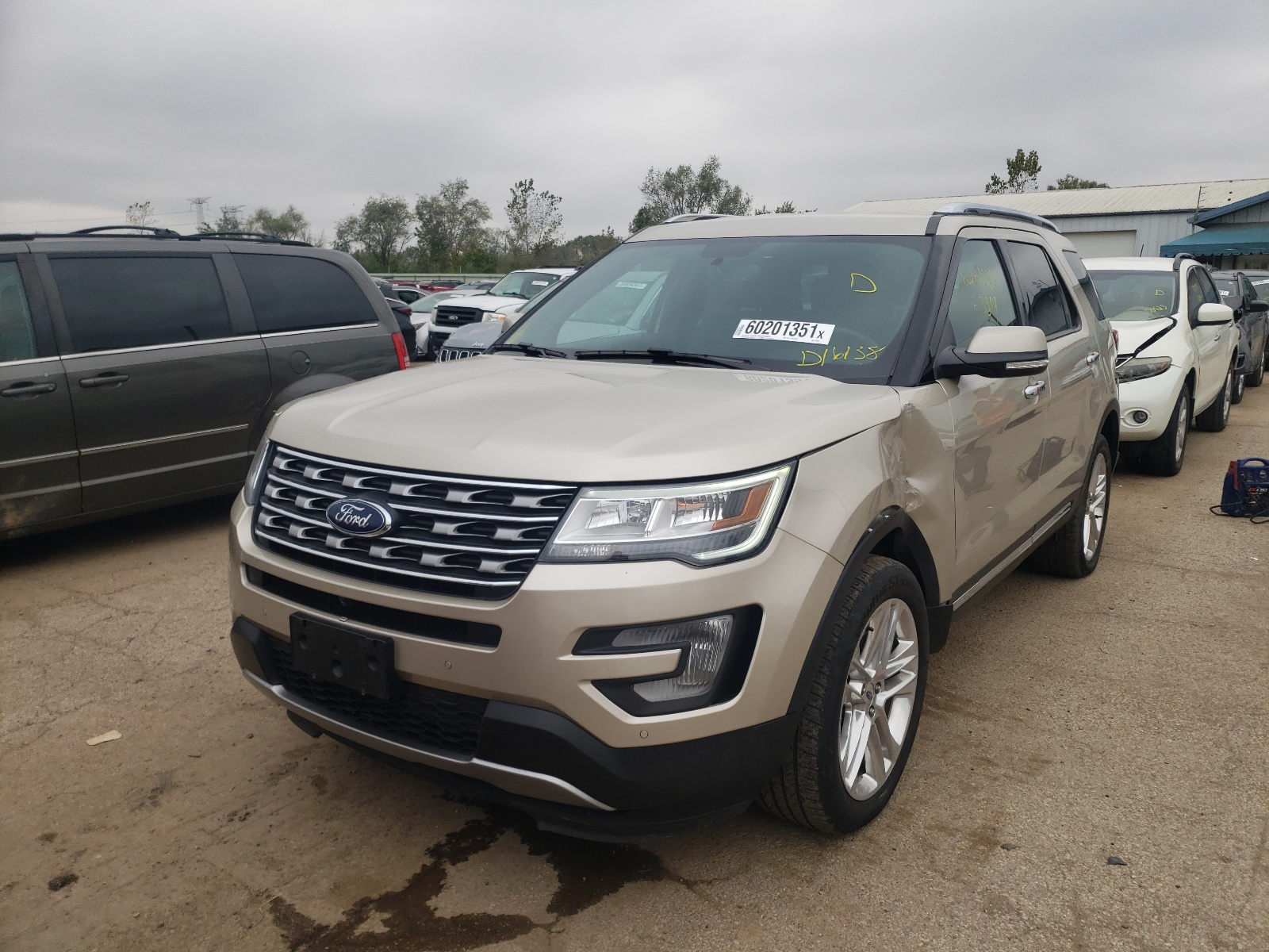 Photo 2 from auction – 2017 FORD EXPLORER L with VIN 1FM5K8FHXHGD16158