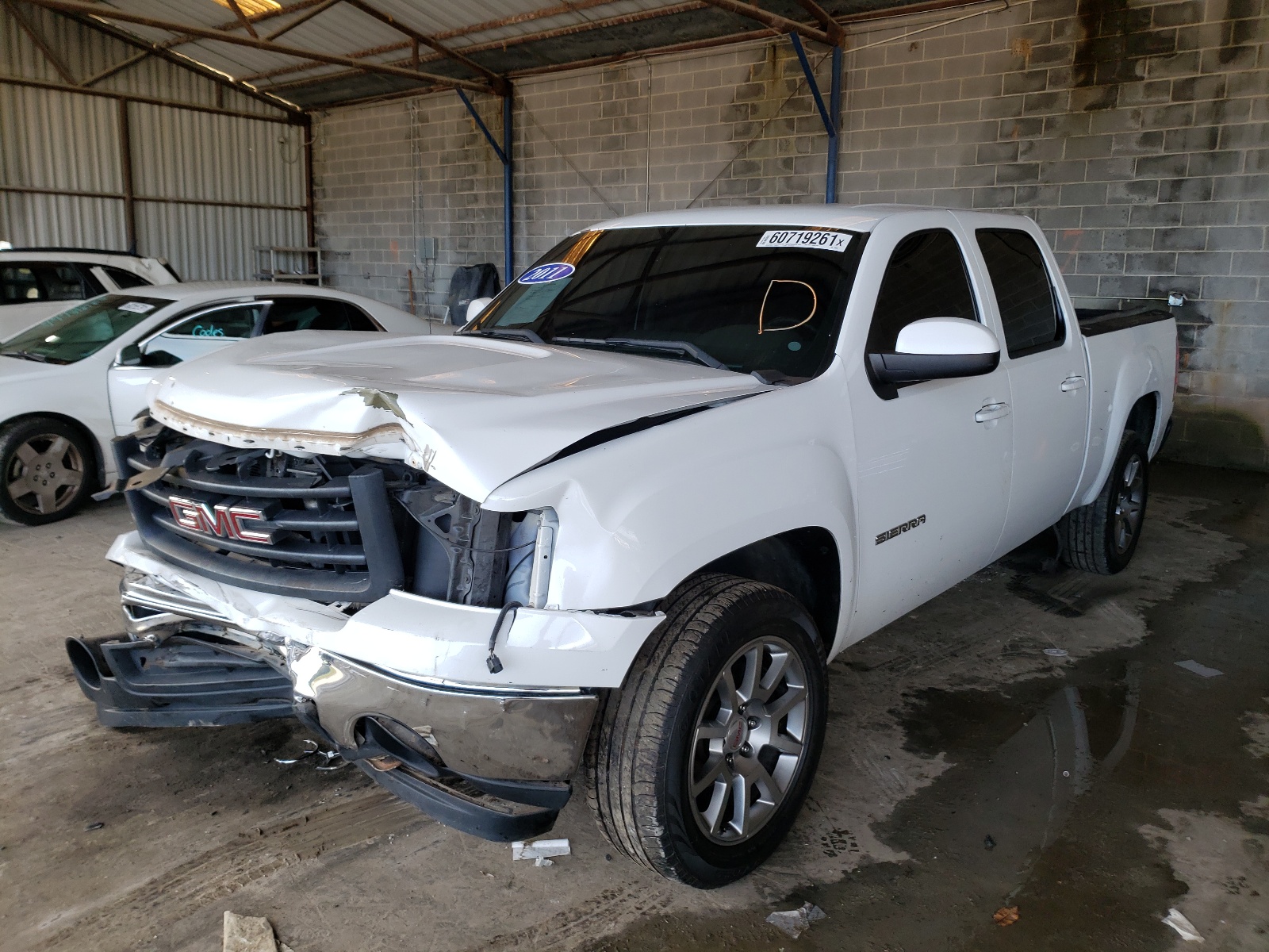 Photo 2 from auction – 2011 GMC SIERRA C15 with VIN 3GTP1TE01BG216220