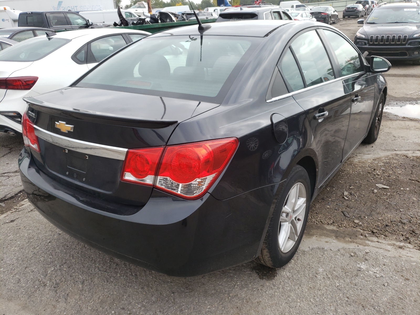 Photo 4 from auction – 2011 CHEVROLET CRUZE LS with VIN 1G1PC5SH7B7257374
