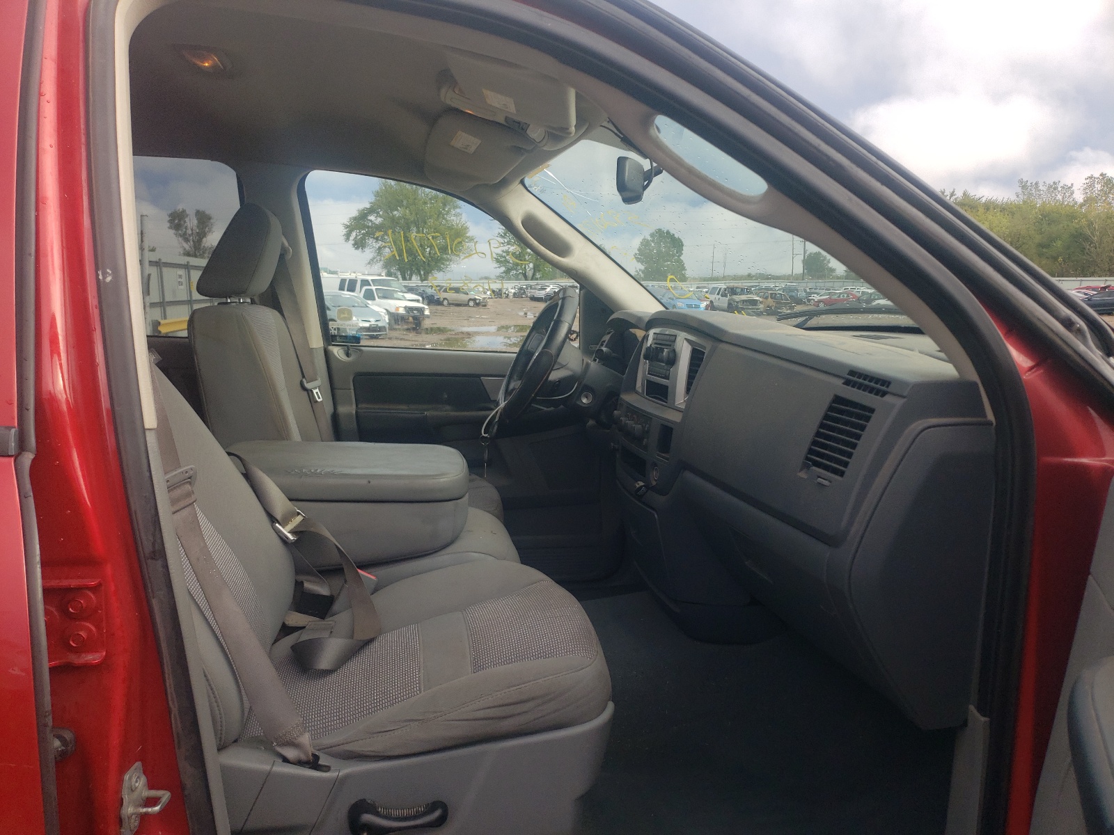 Photo 5 from auction – 2008 DODGE RAM 1500 S with VIN 1D7HU18N68J115825