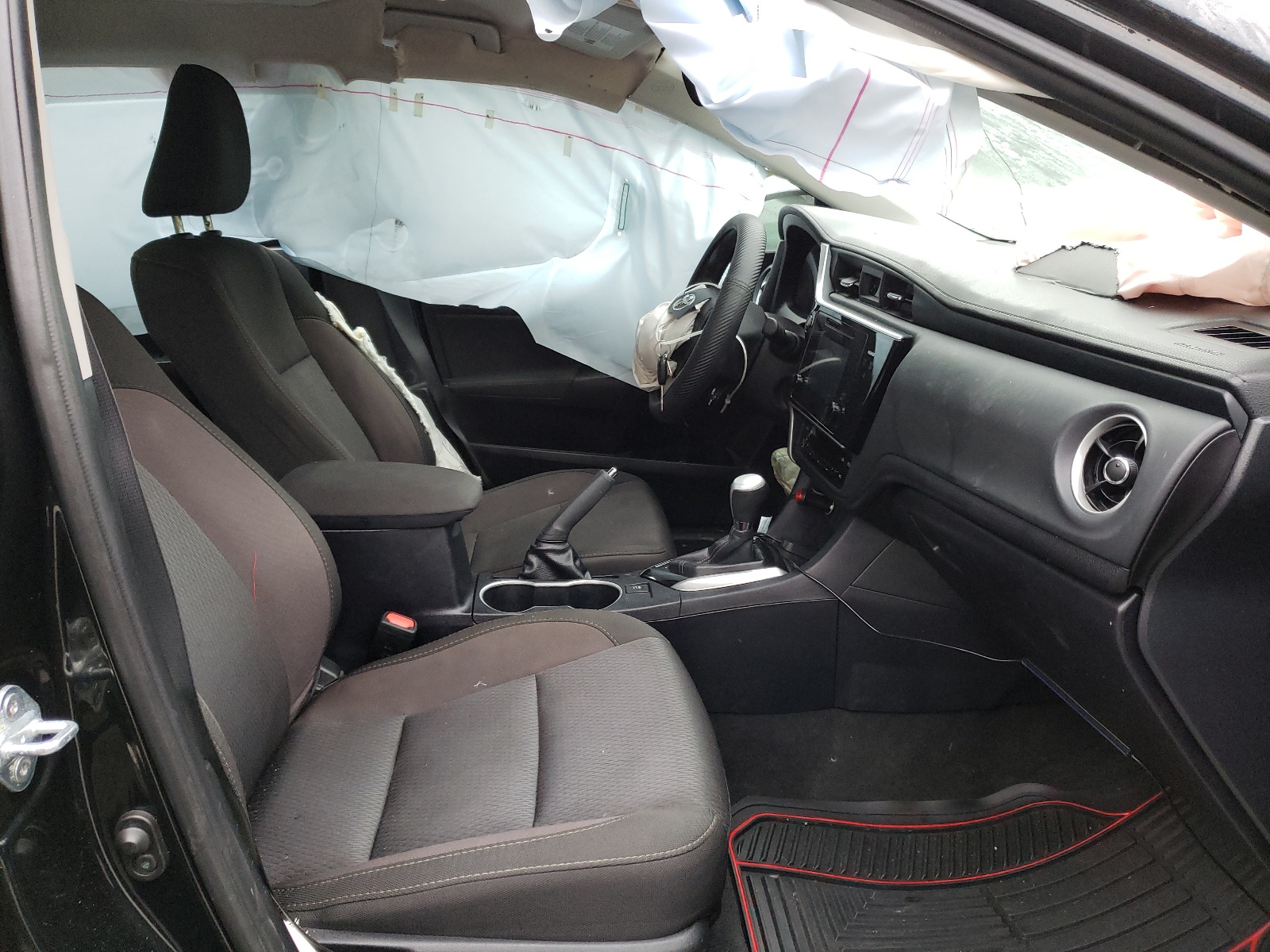 Photo 5 from auction – 2017 TOYOTA COROLLA L with VIN 2T1BURHE1HC929035