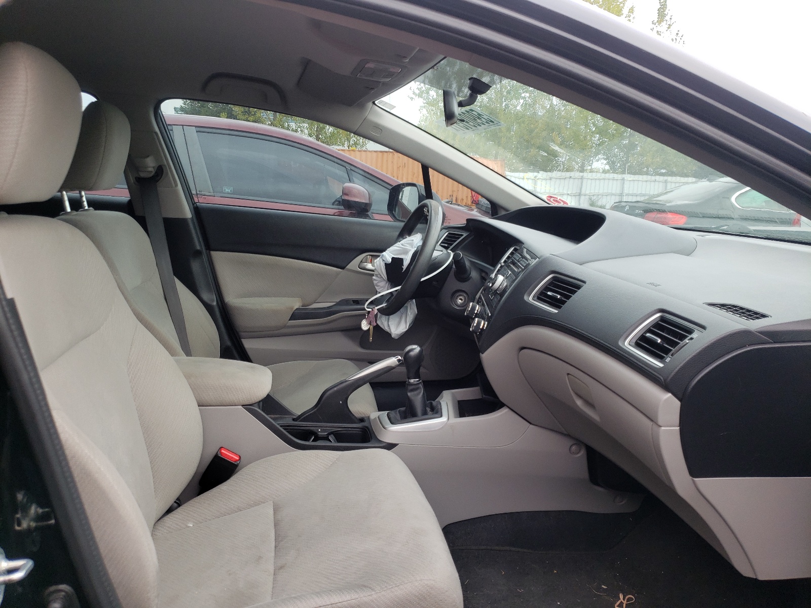 Photo 5 from auction – 2013 HONDA CIVIC LX with VIN 2HGFB2E47DH010328