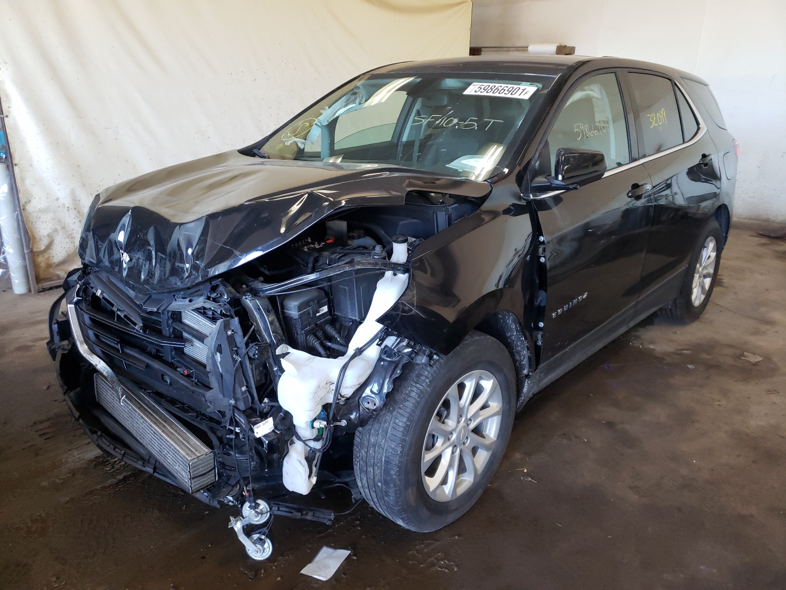 Photo 2 from auction – 2018 CHEVROLET EQUINOX LT with VIN 2GNAXJEV0J6266273