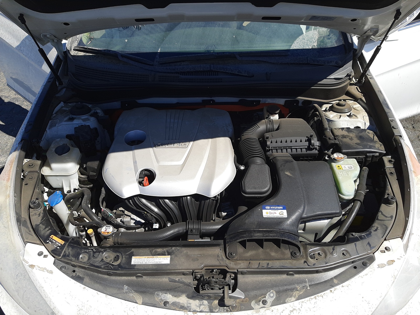 Photo 7 from auction – 2015 HYUNDAI SONATA HYB with VIN KMHEC4A47FA120706