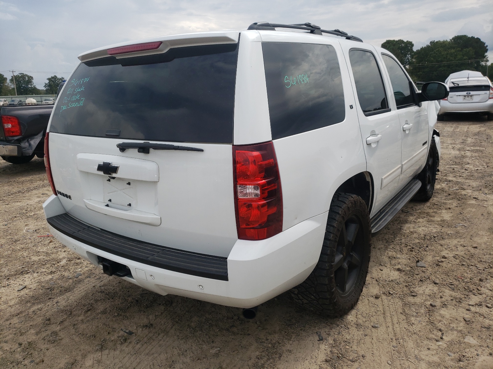 Photo 4 from auction – 2011 CHEVROLET TAHOE C150 with VIN 1GNSCBE02BR175568