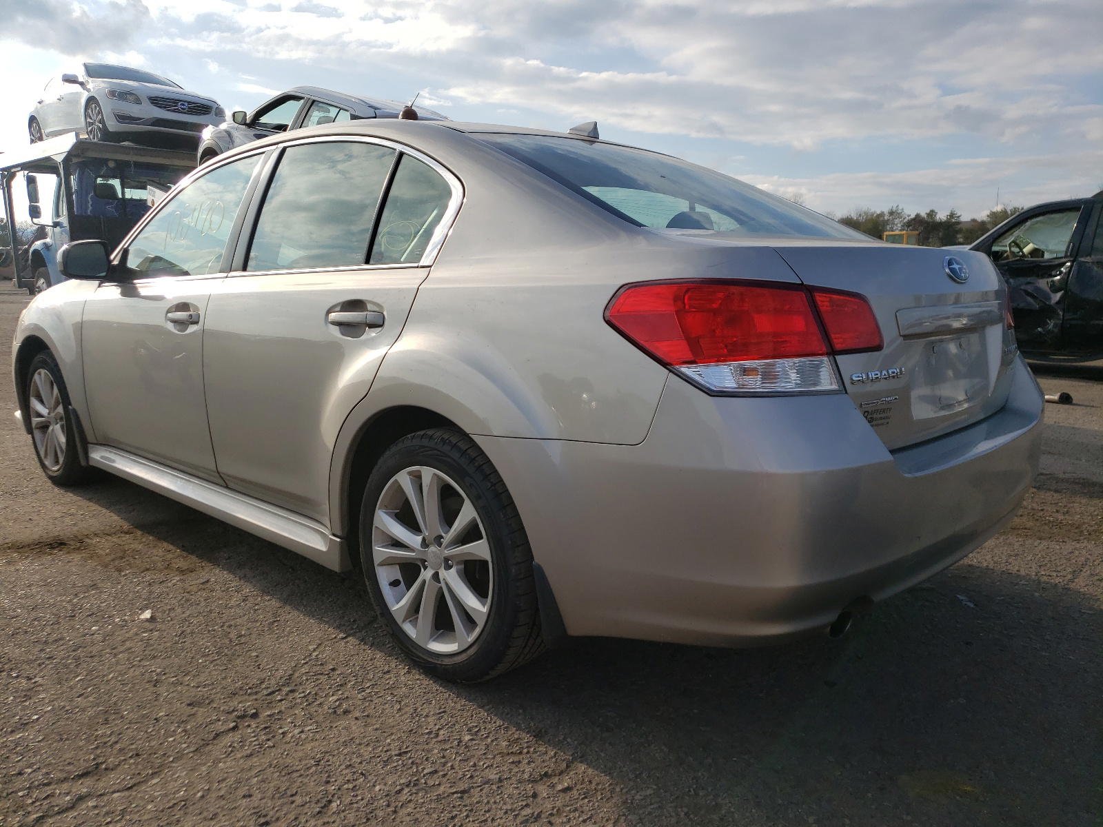Photo 3 from auction – 2014 SUBARU LEGACY 2.5 with VIN 4S3BMBC63E3020449