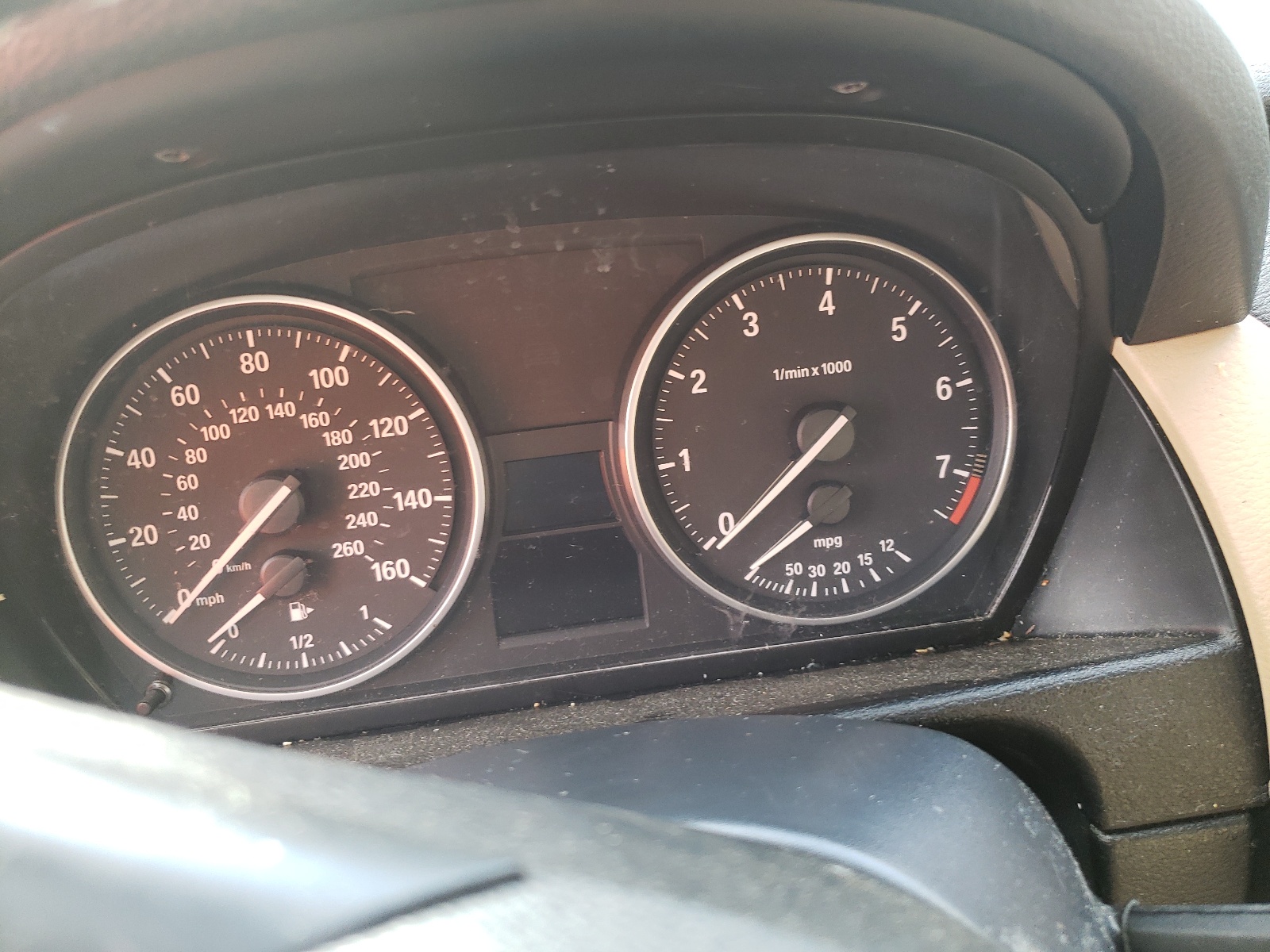 Photo 8 from auction – 2013 BMW X1 XDRIVE2 with VIN WBAVL1C53DVR88620