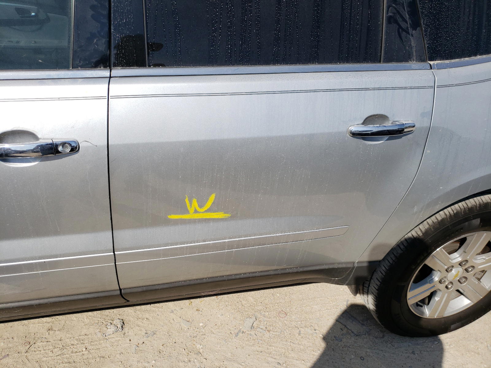 Photo 9 from auction – 2010 CHEVROLET TRAVERSE L with VIN 1GNLRFED2AS128187