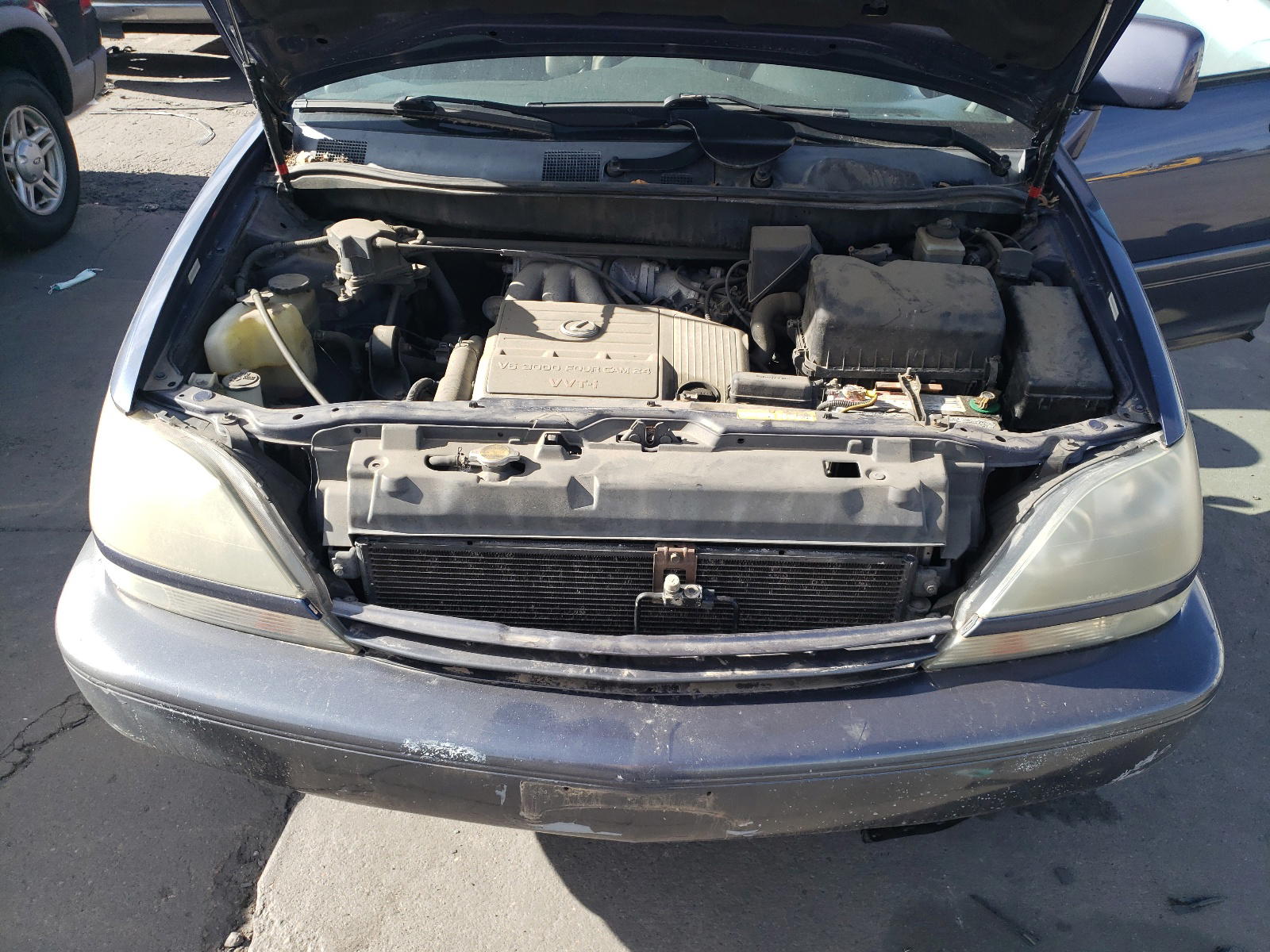 Photo 7 from auction – 2000 LEXUS RX 300 with VIN JT6HF10U0Y0159498