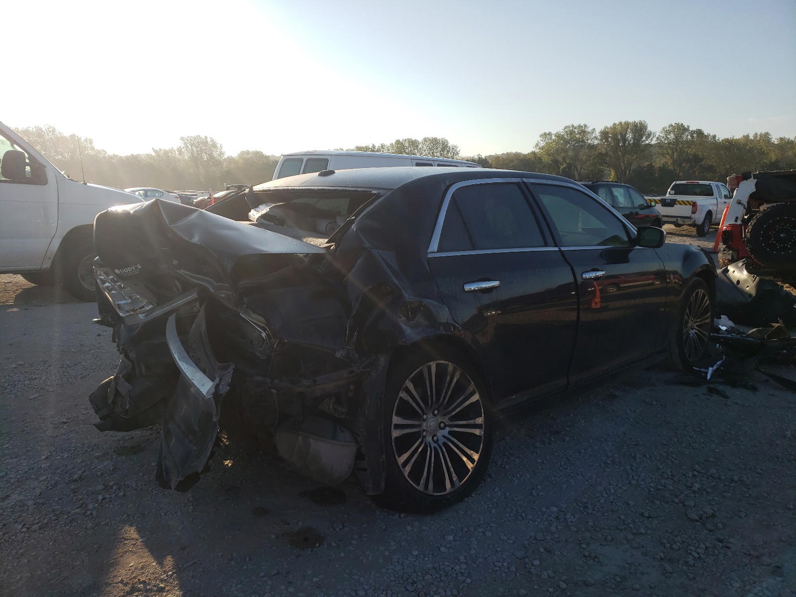Photo 4 from auction – 2013 CHRYSLER 300 with VIN 2C3CCAAG0DH697844