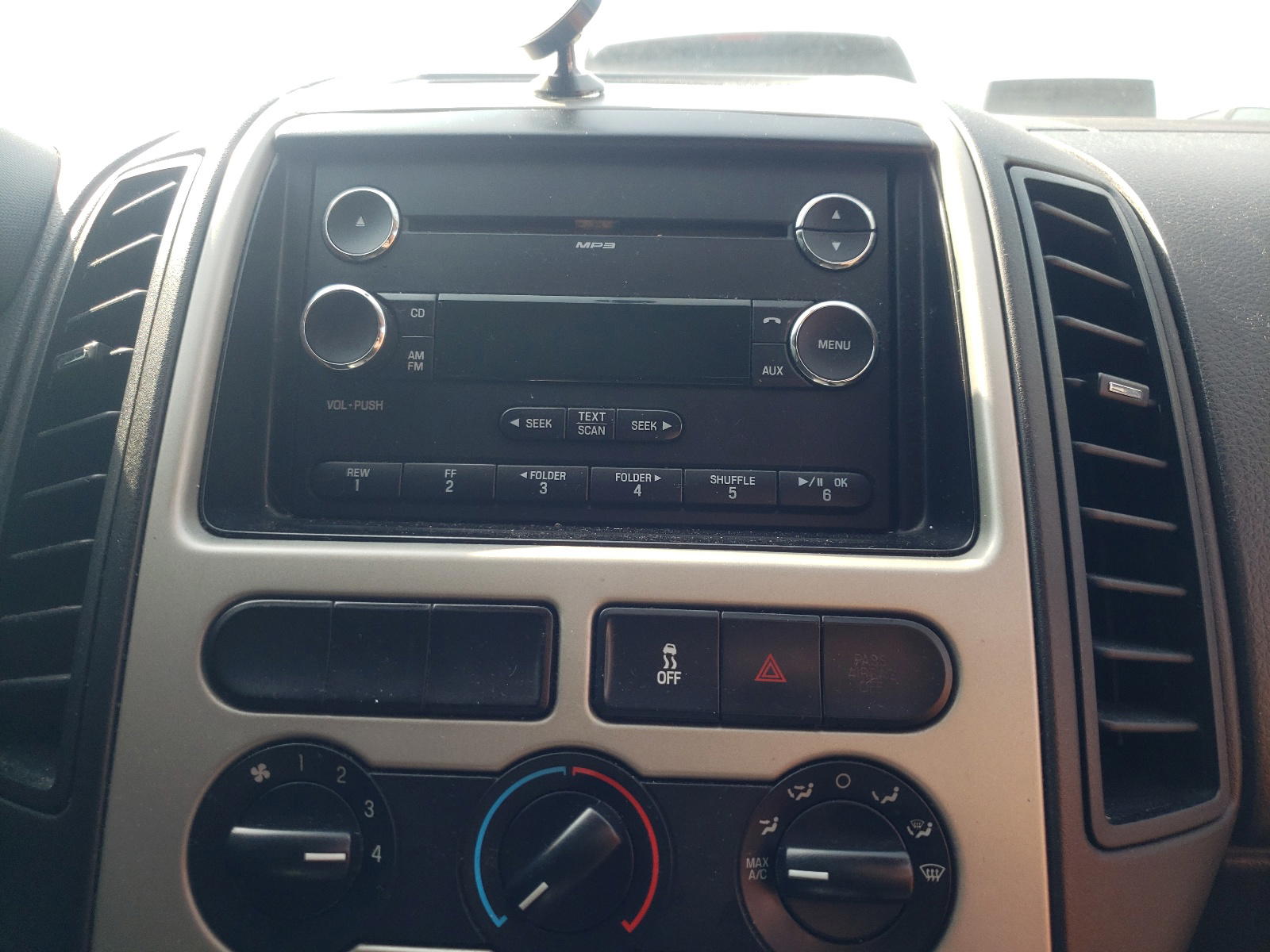 Photo 9 from auction – 2008 FORD EDGE SE with VIN 2FMDK36C08BB11863