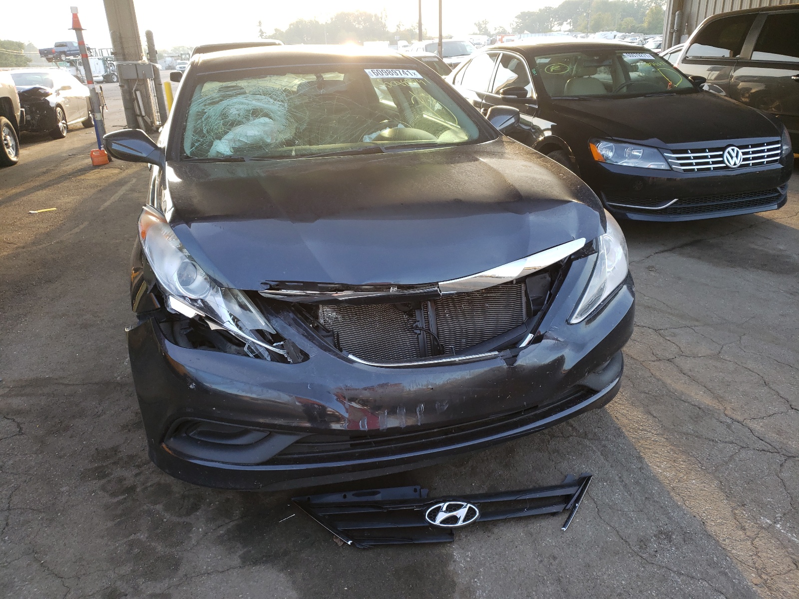 Photo 9 from auction – 2014 HYUNDAI SONATA GLS with VIN 5NPEB4AC0EH858403