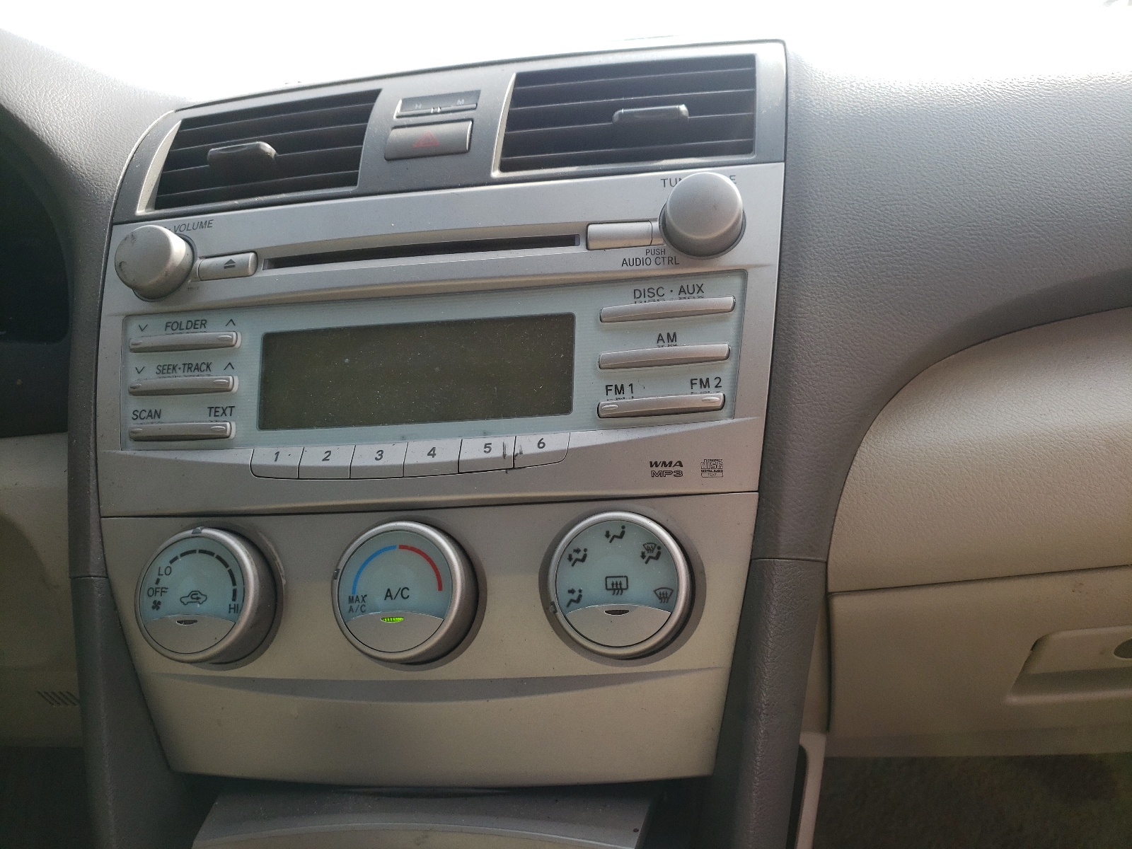Photo 9 from auction – 2009 TOYOTA CAMRY BASE with VIN 4T1BE46K89U390938