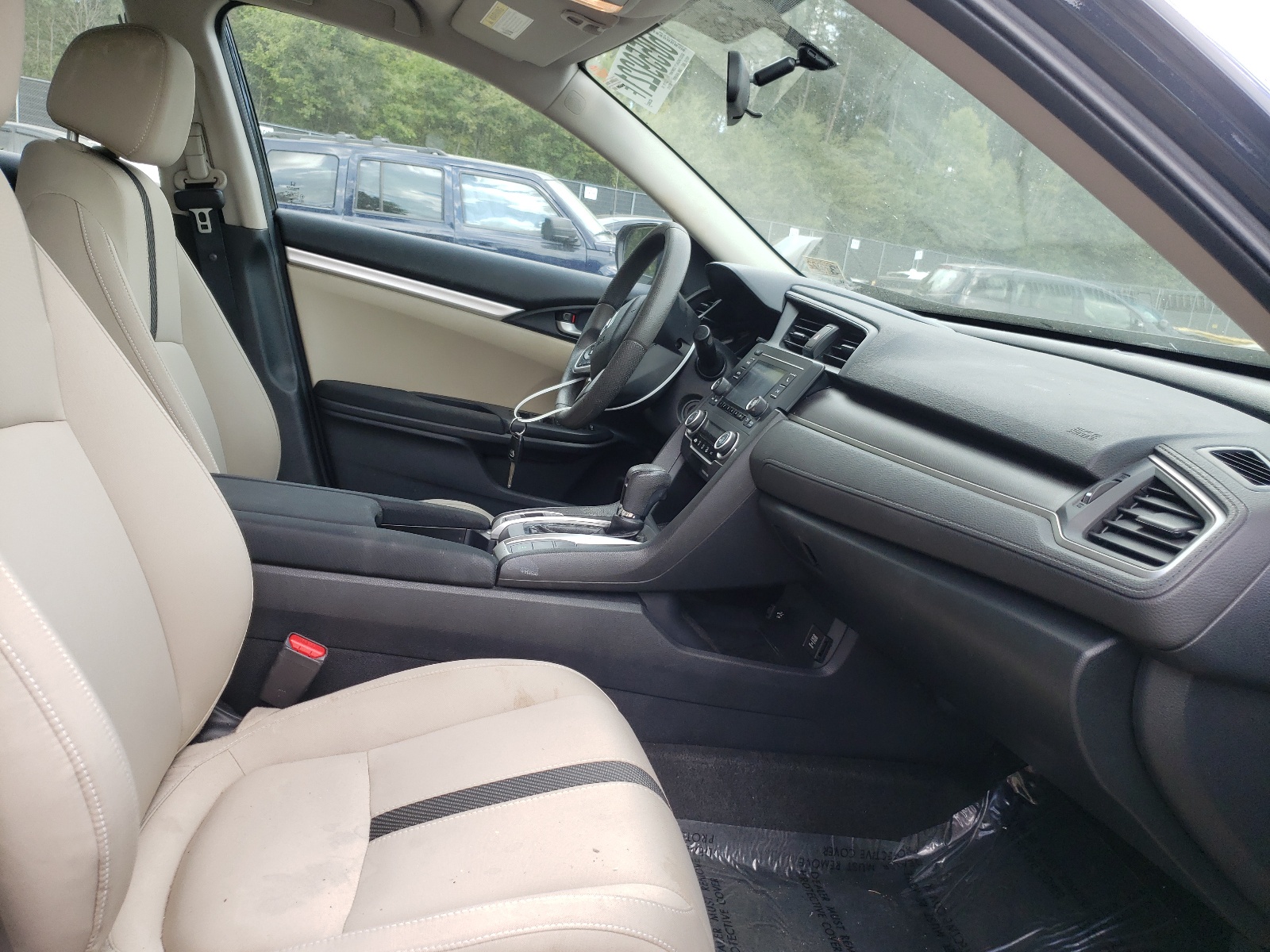 Photo 5 from auction – 2016 HONDA CIVIC LX with VIN 19XFC2F54GE015313