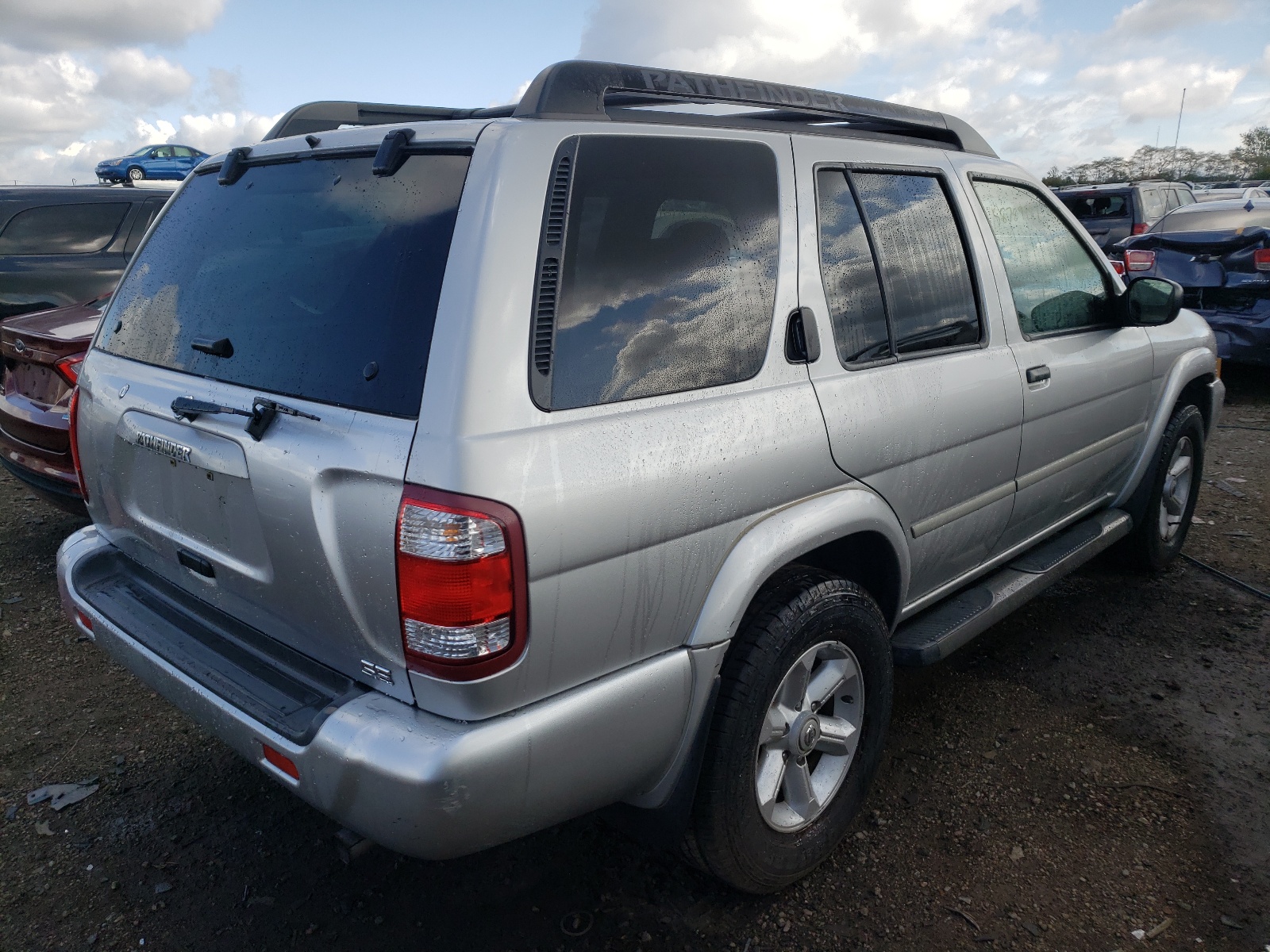 Photo 4 from auction – 2004 NISSAN PATHFINDER with VIN JN8DR09Y64W904930