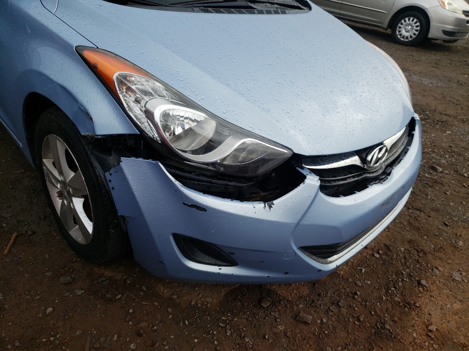 Photo 9 from auction – 2011 HYUNDAI ELANTRA GL with VIN KMHDH4AEXBU124750