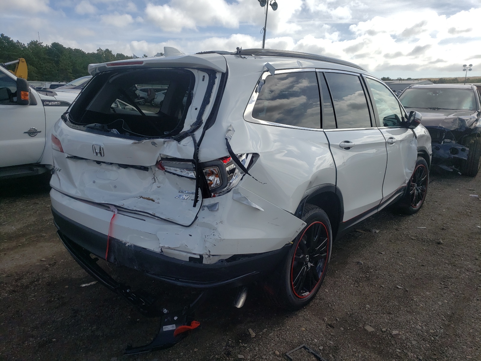 Photo 4 from auction – 2021 HONDA PILOT SE with VIN 5FNYF6H27MB102722