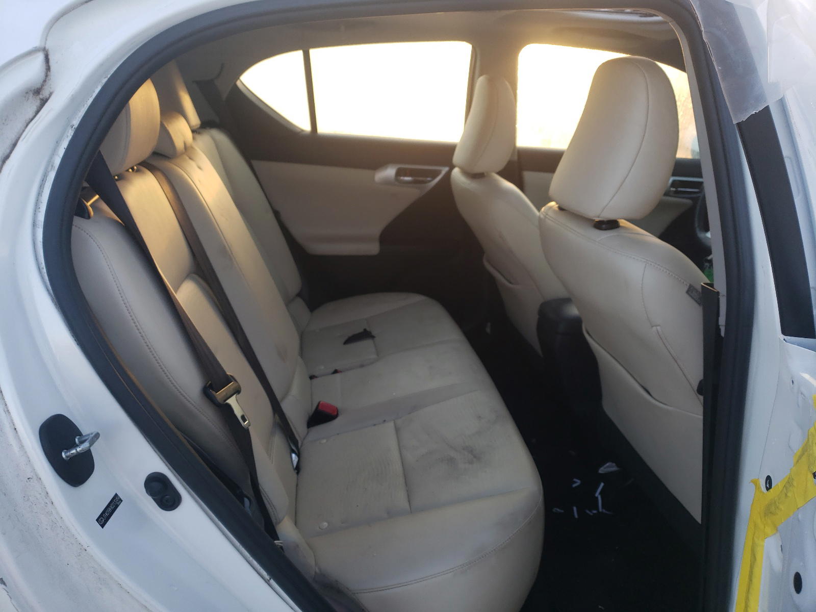 Photo 6 from auction – 2013 LEXUS CT 200 with VIN JTHKD5BHXD2132494
