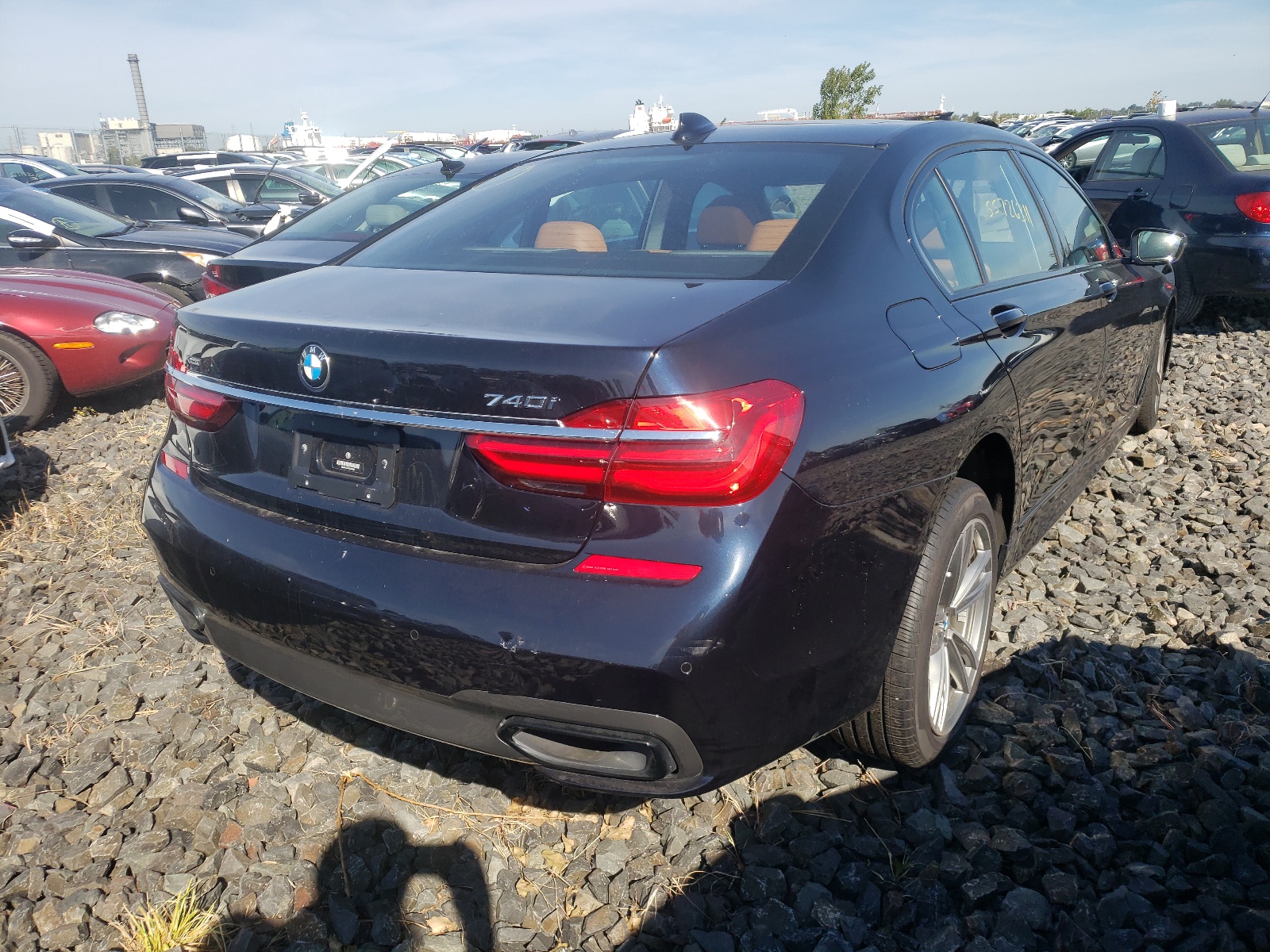Photo 4 from auction – 2019 BMW 740 XI with VIN WBA7E4C55KGV69982