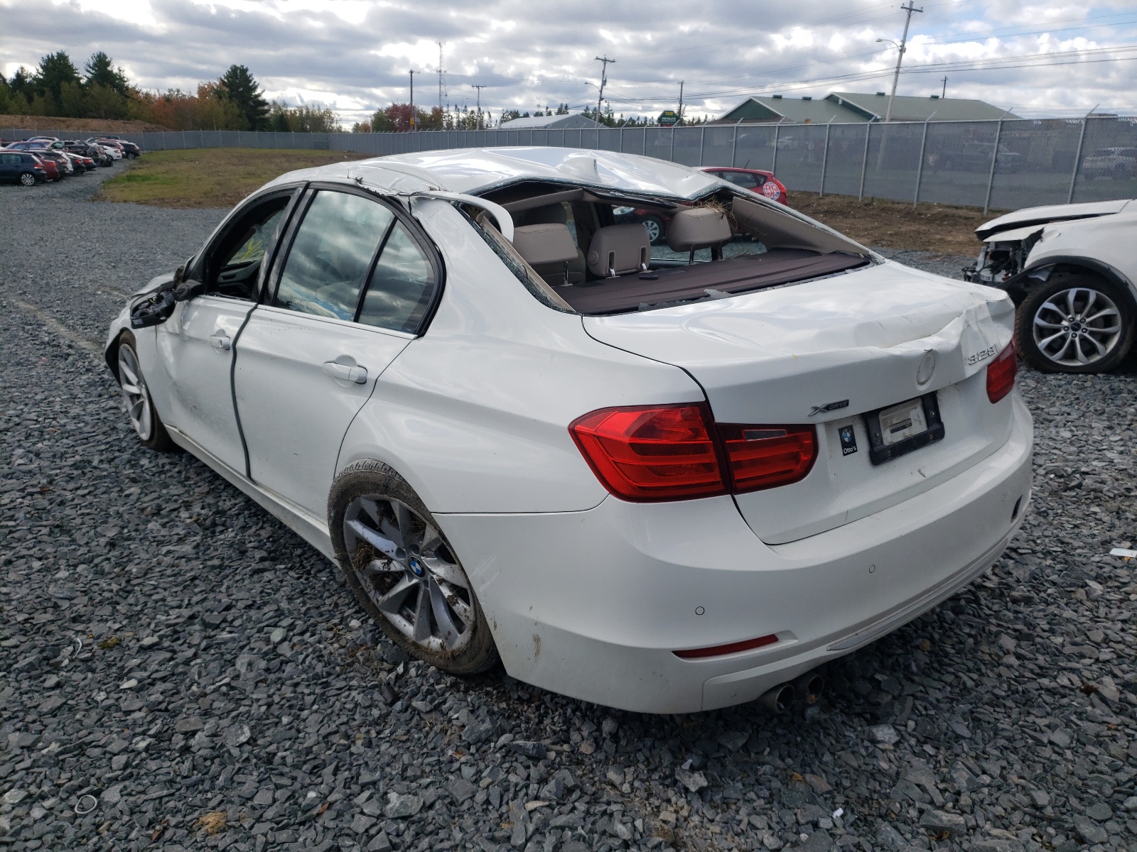Photo 3 from auction – 2014 BMW 328 XI with VIN WBA3B3G5XENR83383