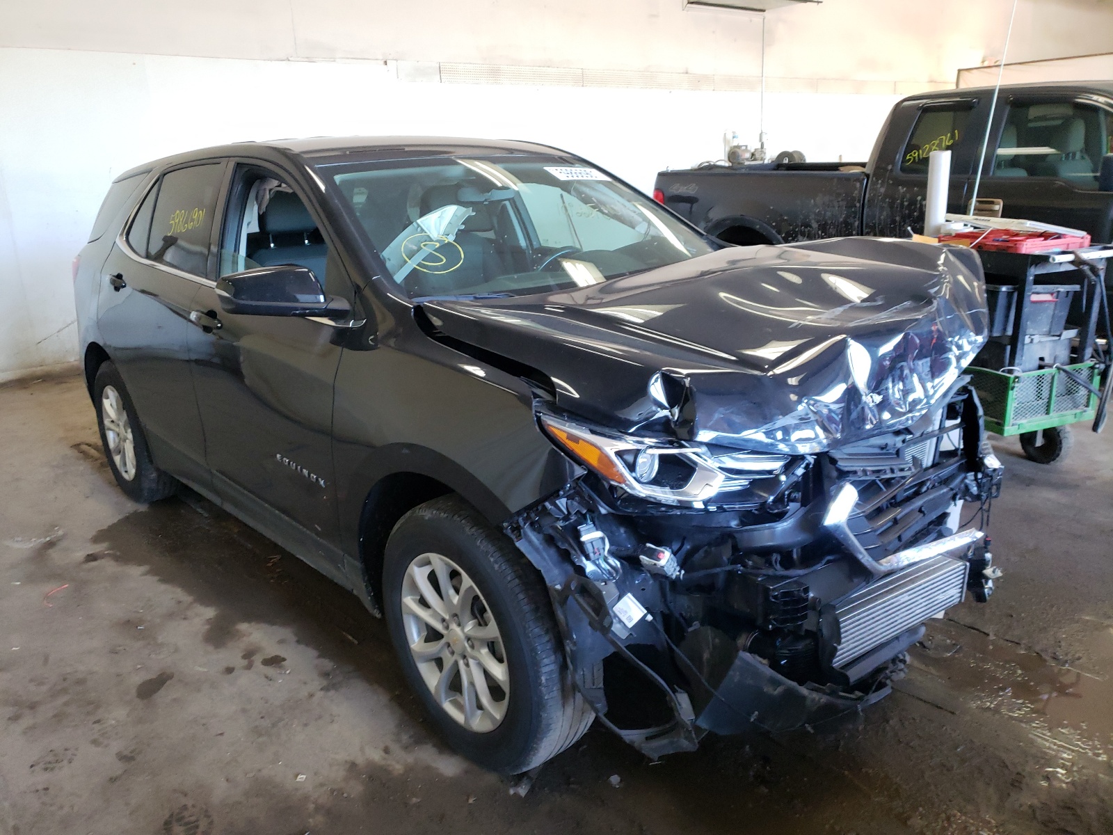 CHEVROLET EQUINOX LT 2018 with VIN 2GNAXJEV0J6266273 - Photo from auction