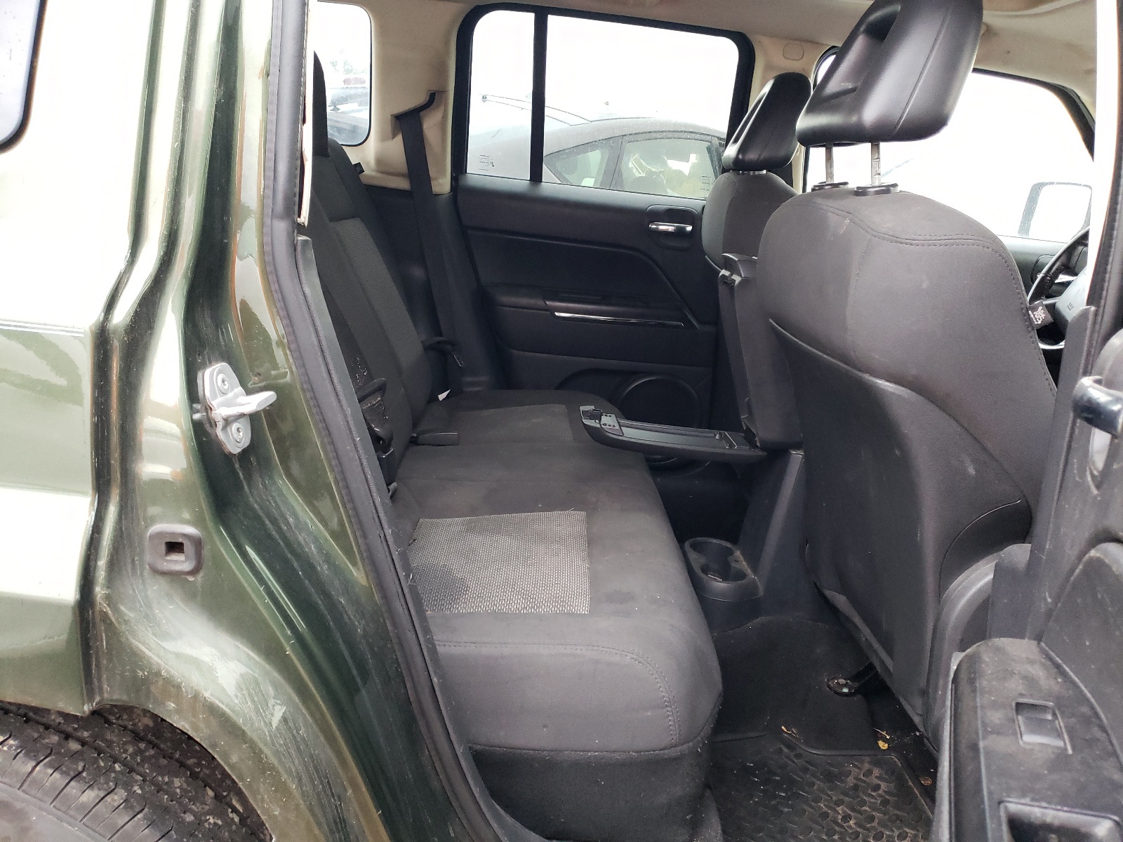 Photo 6 from auction – 2009 JEEP PATRIOT with VIN 1J4FT28B59D146381