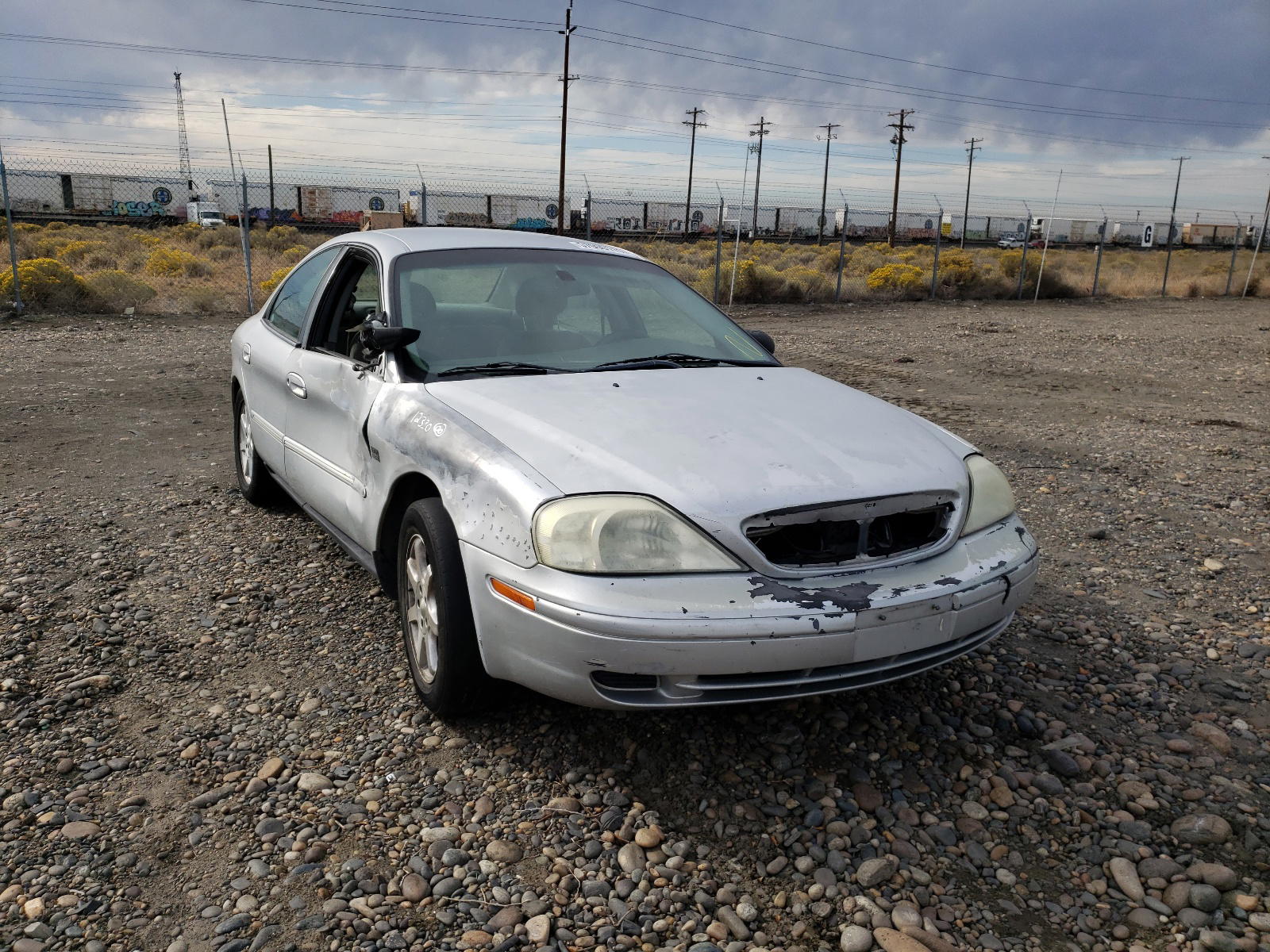 MERCURY SABLE GS 2002 with VIN 1MEFM50UX2A646012 - Photo from auction