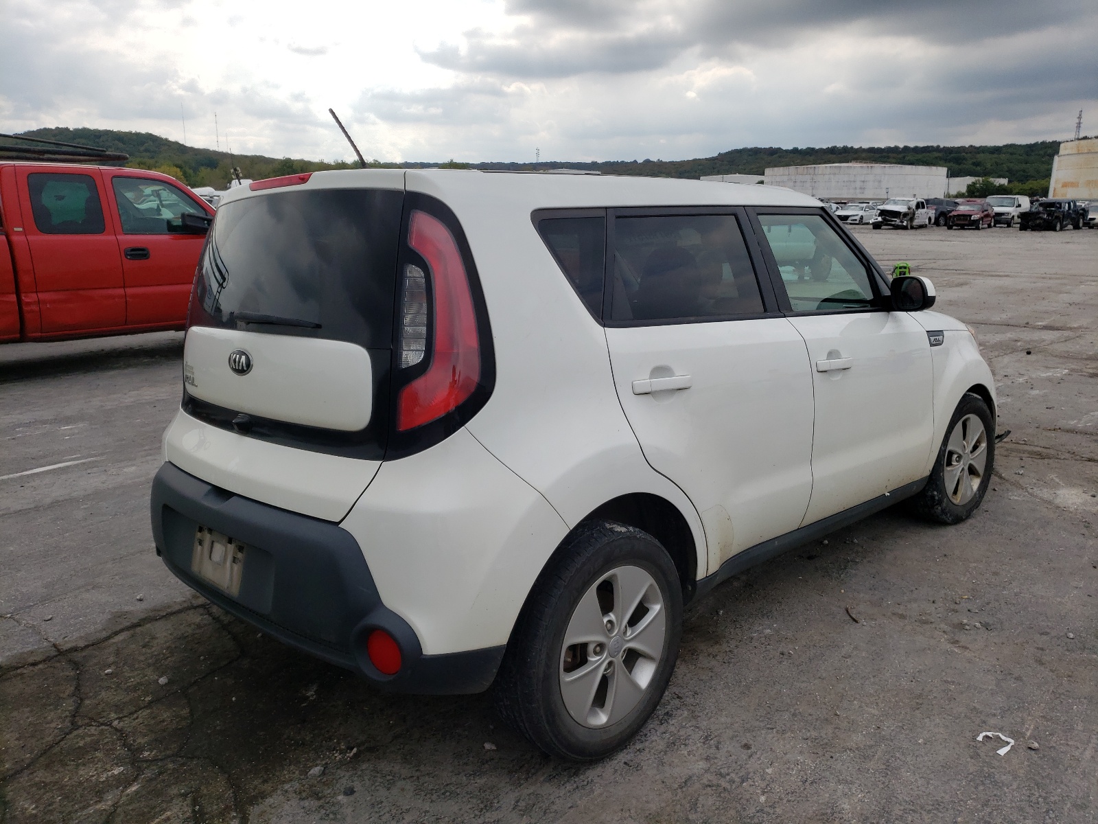 Photo 4 from auction – 2016 KIA SOUL with VIN KNDJN2A27G7280051