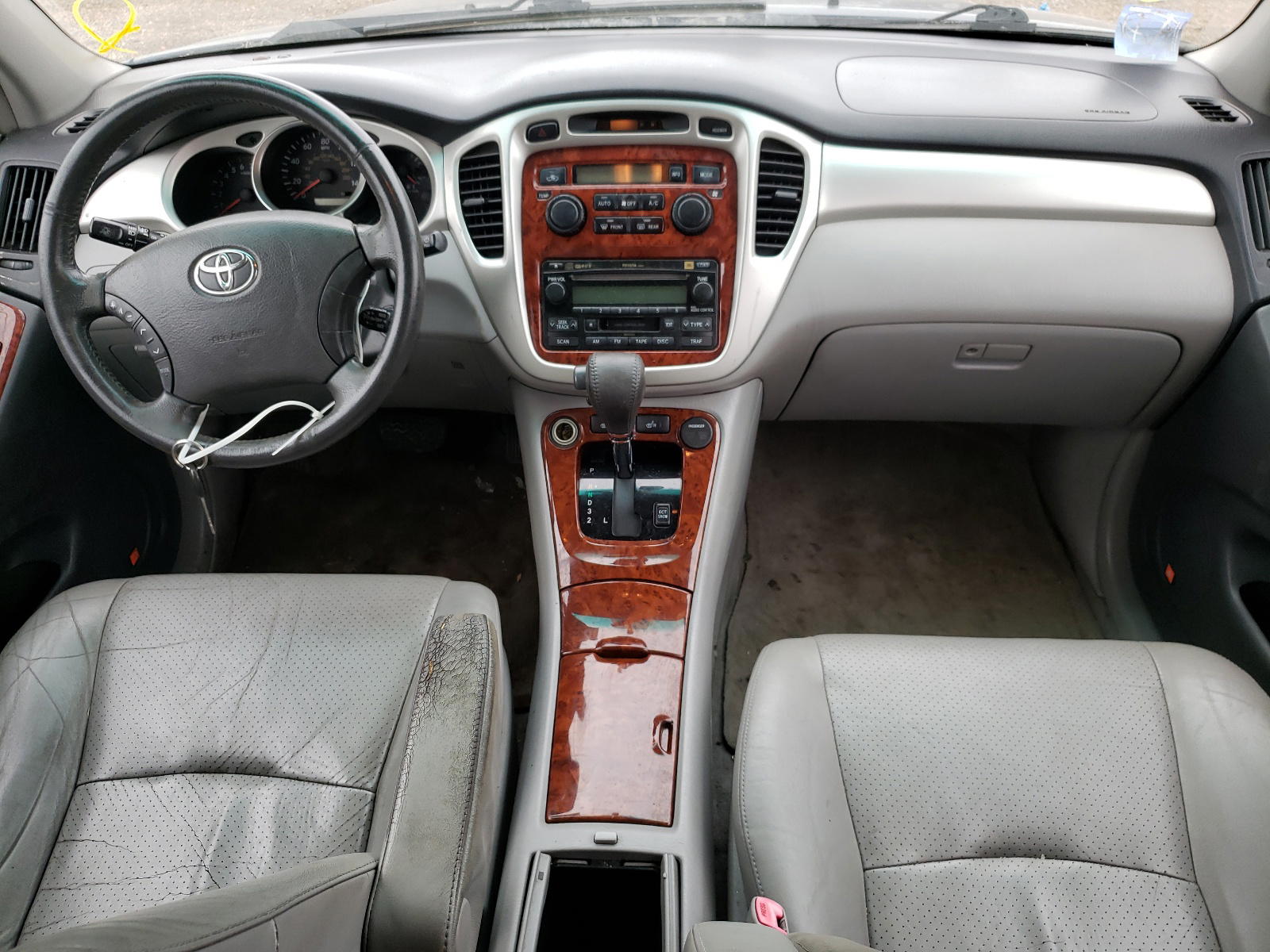 Photo 9 from auction – 2004 TOYOTA HIGHLANDER with VIN JTEEP21A340032625