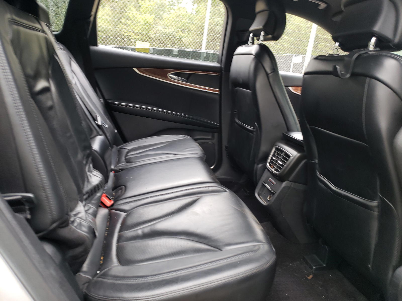 Photo 6 from auction – 2016 LINCOLN MKX SELECT with VIN 2LMTJ8KR8GBL35682