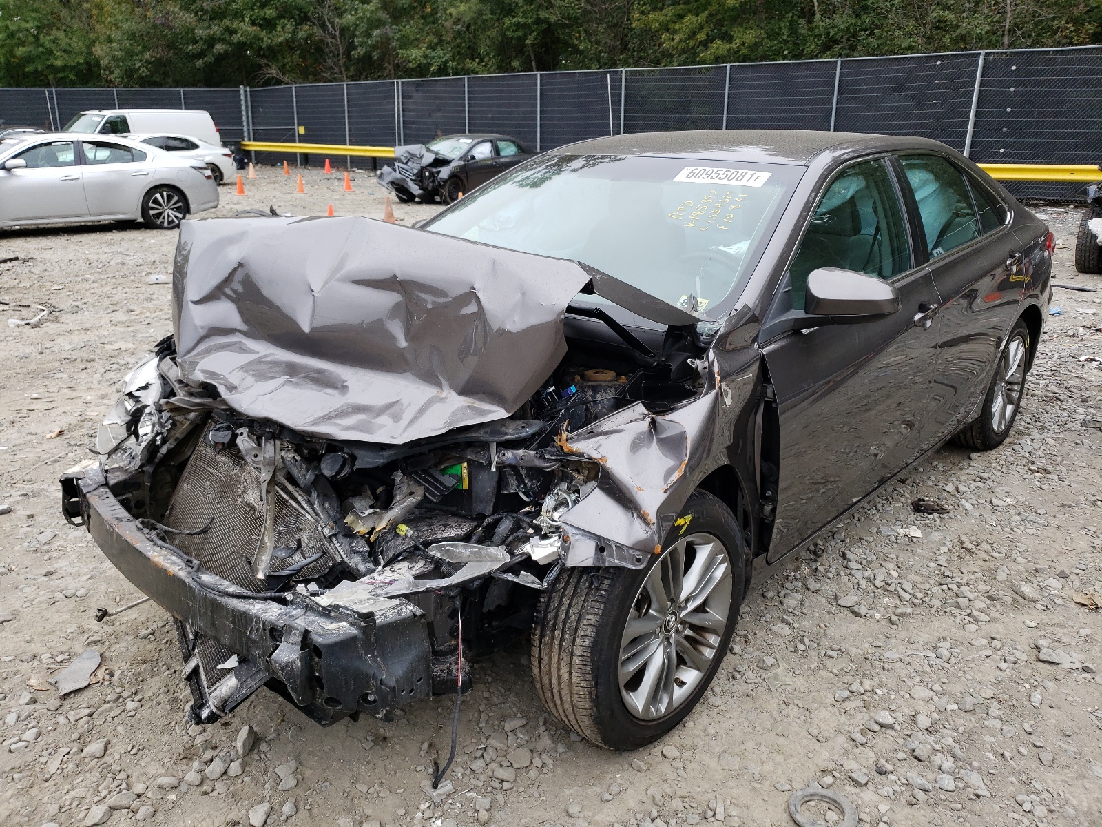 Photo 2 from auction – 2016 TOYOTA CAMRY LE with VIN 4T1BF1FK4GU185397