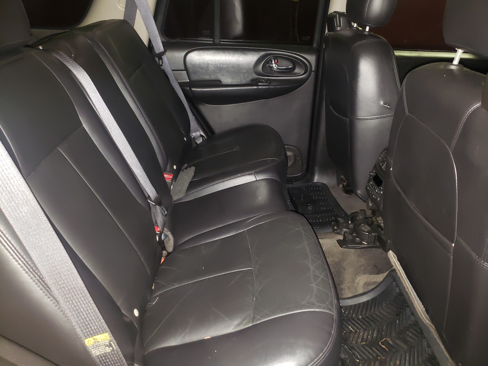 Photo 6 from auction – 2005 CHEVROLET TRAILBLAZE with VIN 1GNDT13S352308231