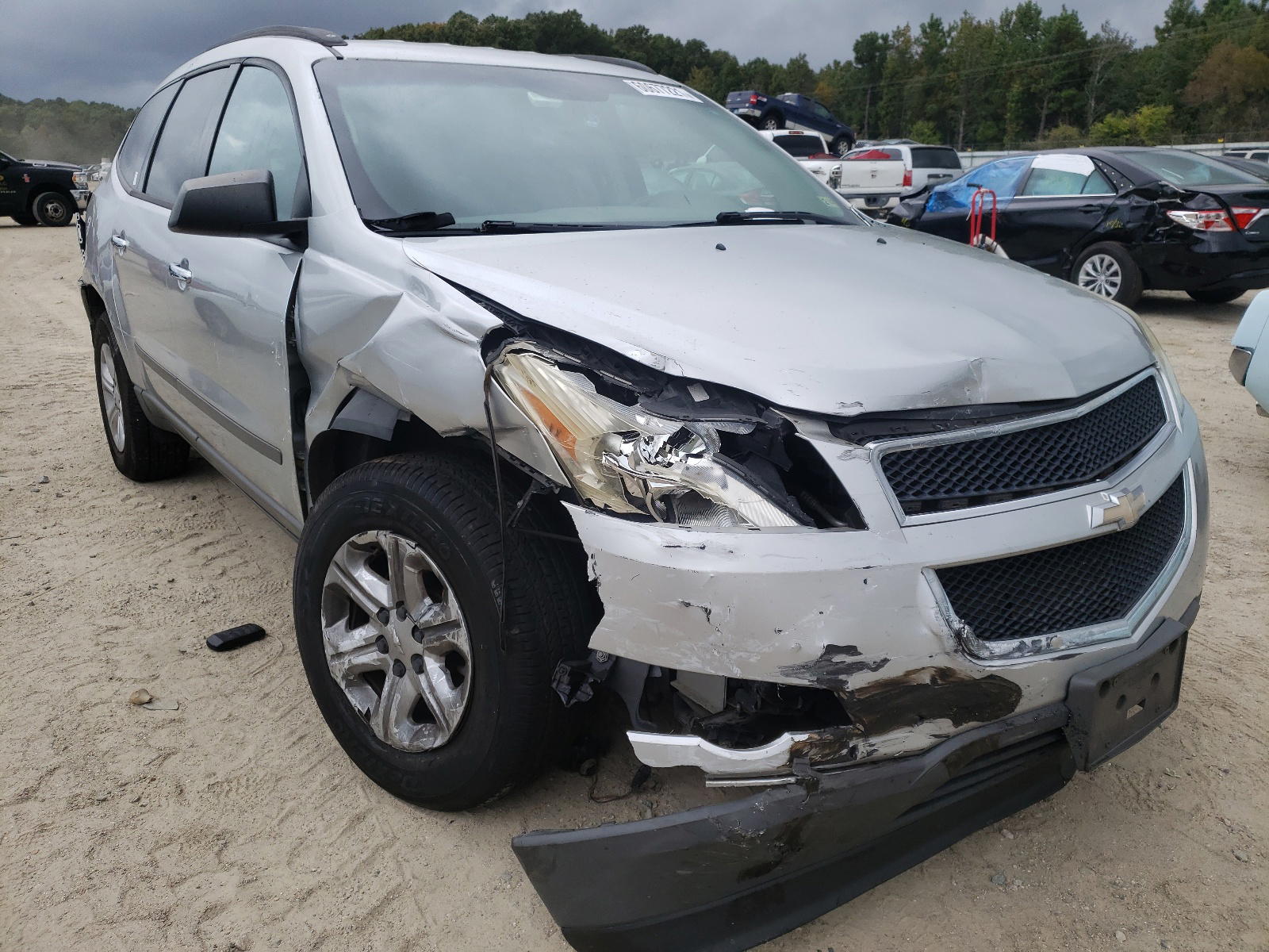 CHEVROLET TRAVERSE L 2011 with VIN 1GNKRFED2BJ387071 - Photo from auction