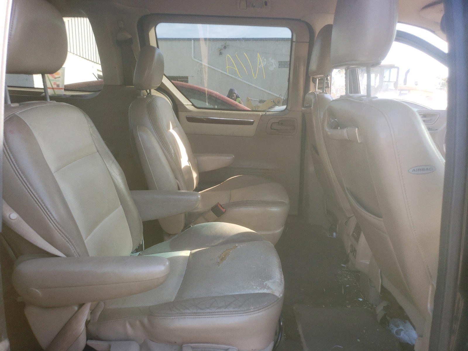 Photo 6 from auction – 2002 FORD WINDSTAR L with VIN 2FMDA58452BB83976