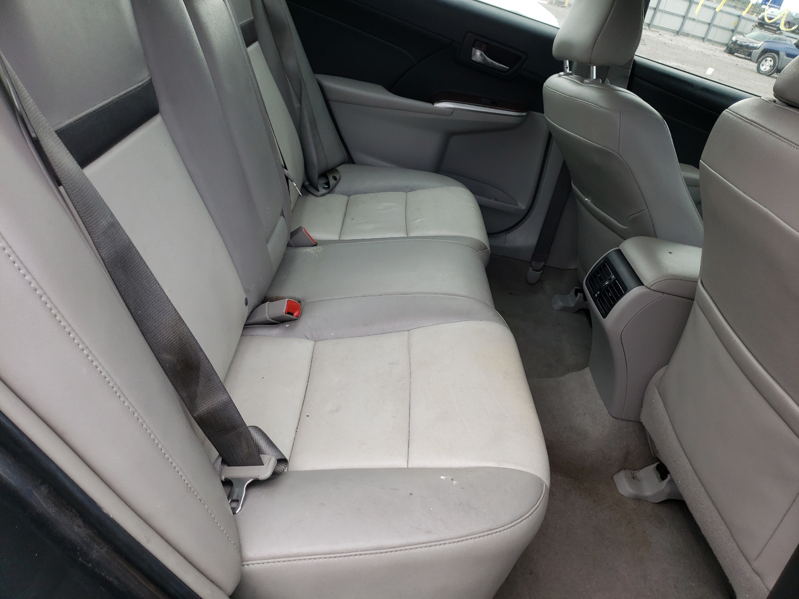 Photo 6 from auction – 2014 TOYOTA CAMRY L with VIN 4T4BF1FK2ER434900