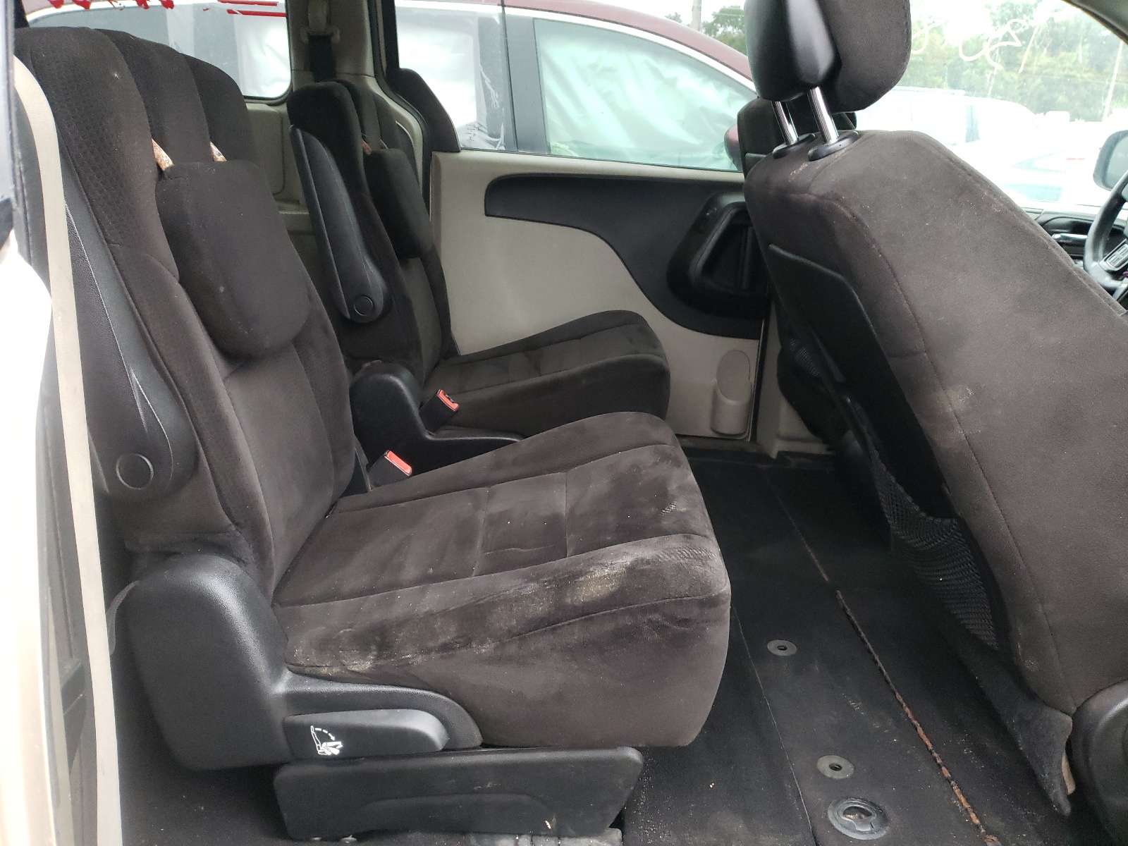 Photo 6 from auction – 2012 DODGE GRAND CARA with VIN 2C4RDGCG6DR612213