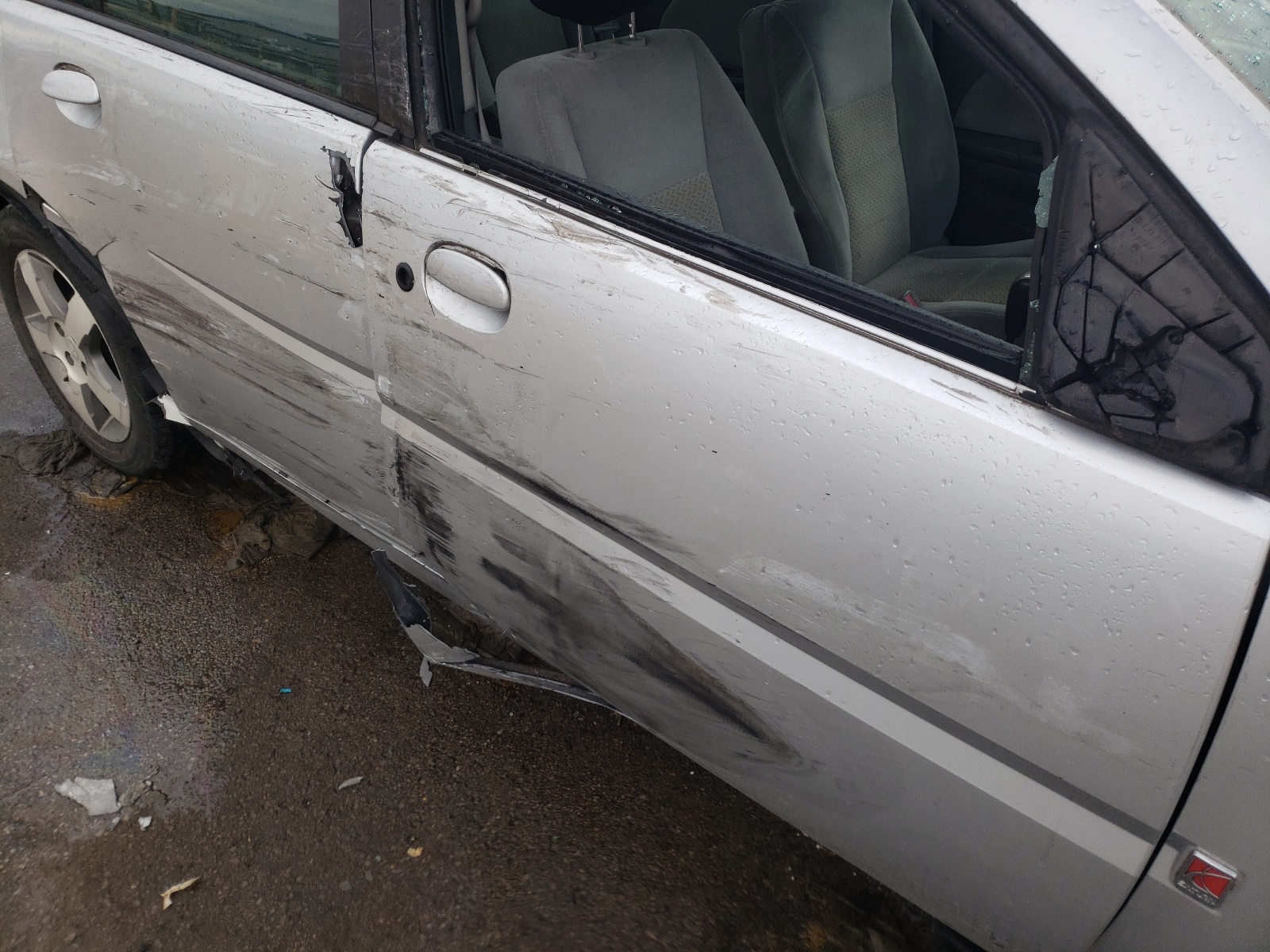 Photo 9 from auction – 2006 SATURN ION LEVEL with VIN 1G8AL55F66Z137299