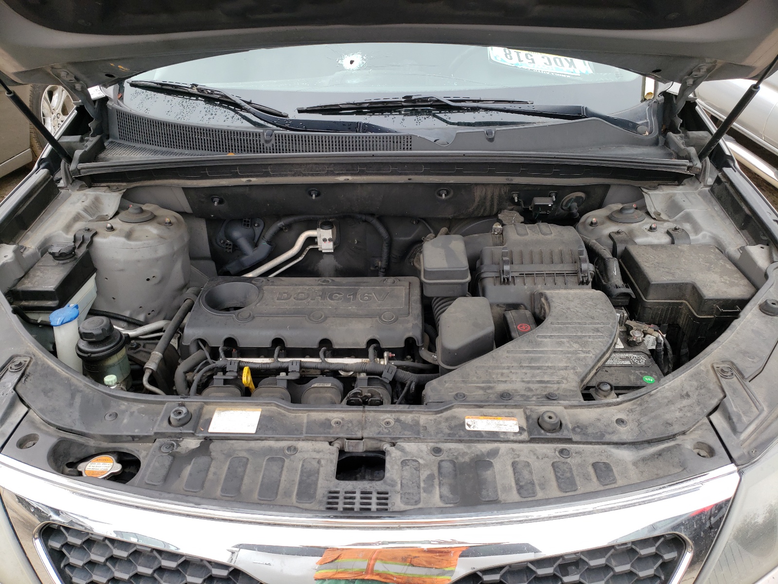 Photo 7 from auction – 2011 KIA SORENTO BA with VIN 5XYKTCA11BG123344