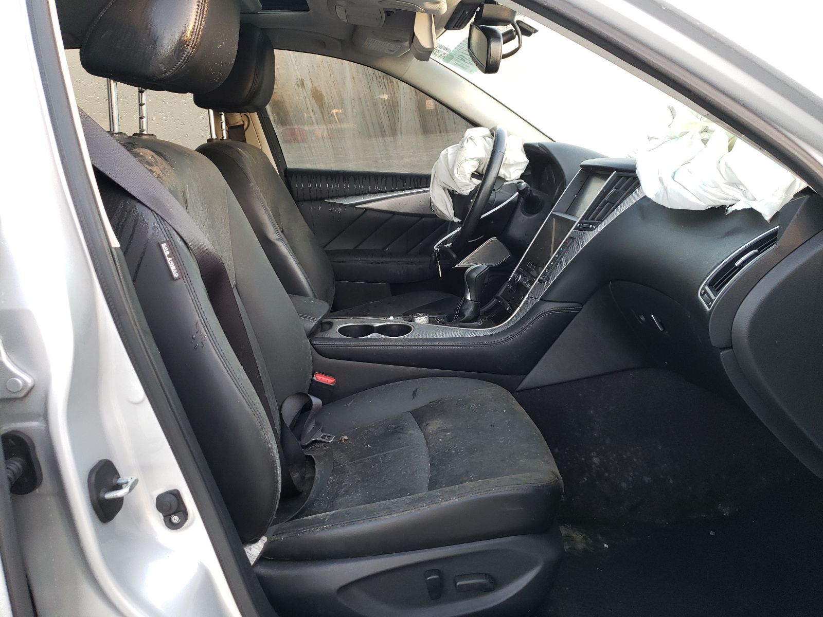 Photo 5 from auction – 2017 INFINITI Q50 PREMIU with VIN JN1EV7AP1HM740336
