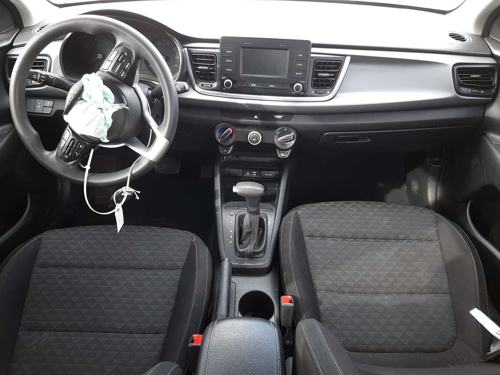 Photo 9 from auction – 2018 KIA RIO LX with VIN 3KPA24AB4JE085407