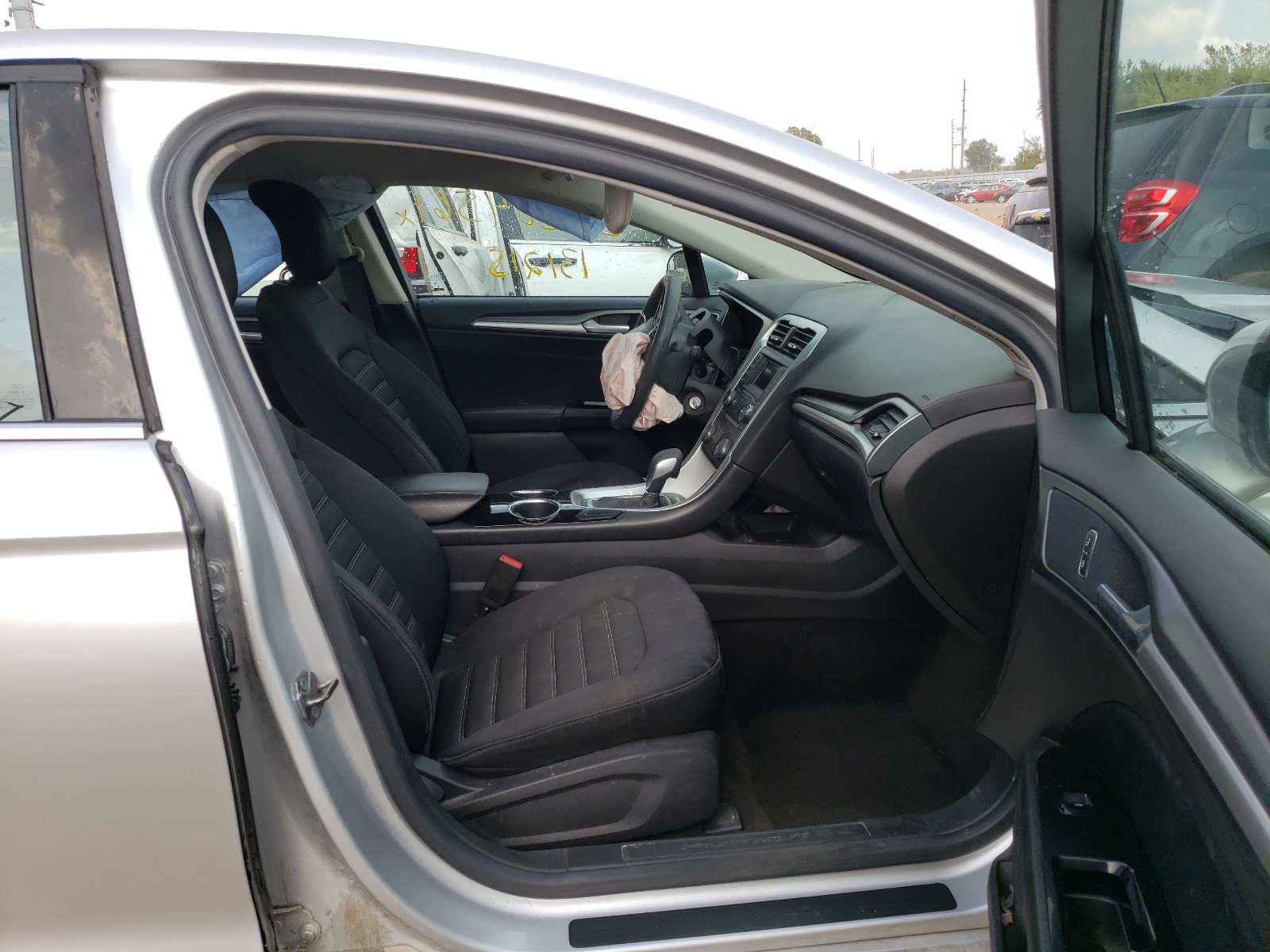 Photo 5 from auction – 2013 FORD FUSION SE with VIN 3FA6P0H73DR342108