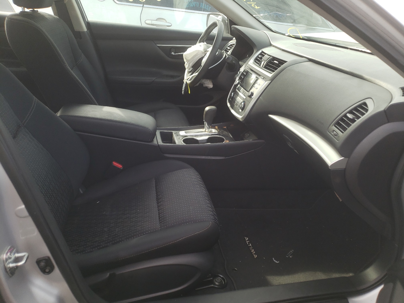 Photo 5 from auction – 2016 NISSAN ALTIMA 2.5 with VIN 1N4AL3AP5GN385115