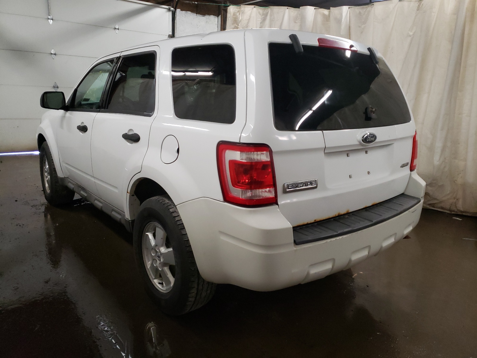 Photo 3 from auction – 2009 FORD ESCAPE XLS with VIN 1FMCU92749KC38706