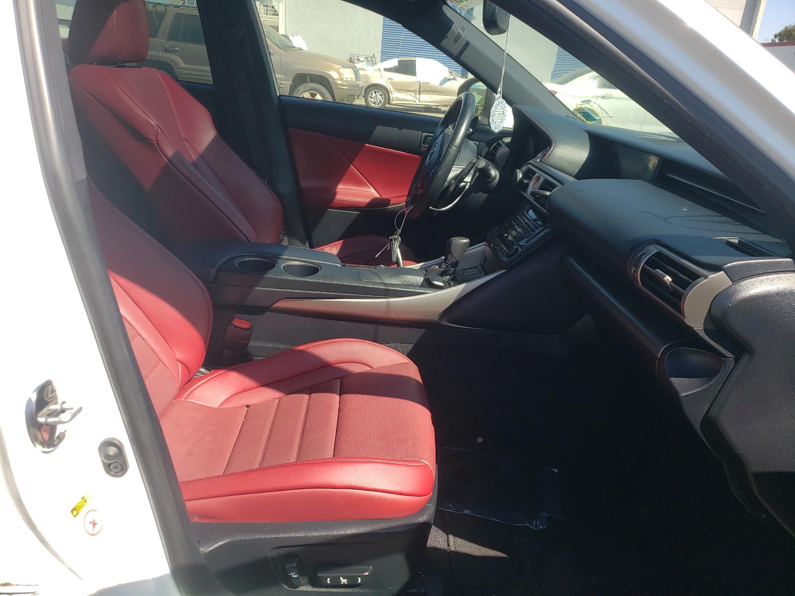 Photo 5 from auction – 2014 LEXUS IS 350 with VIN JTHCE1D28E5005441