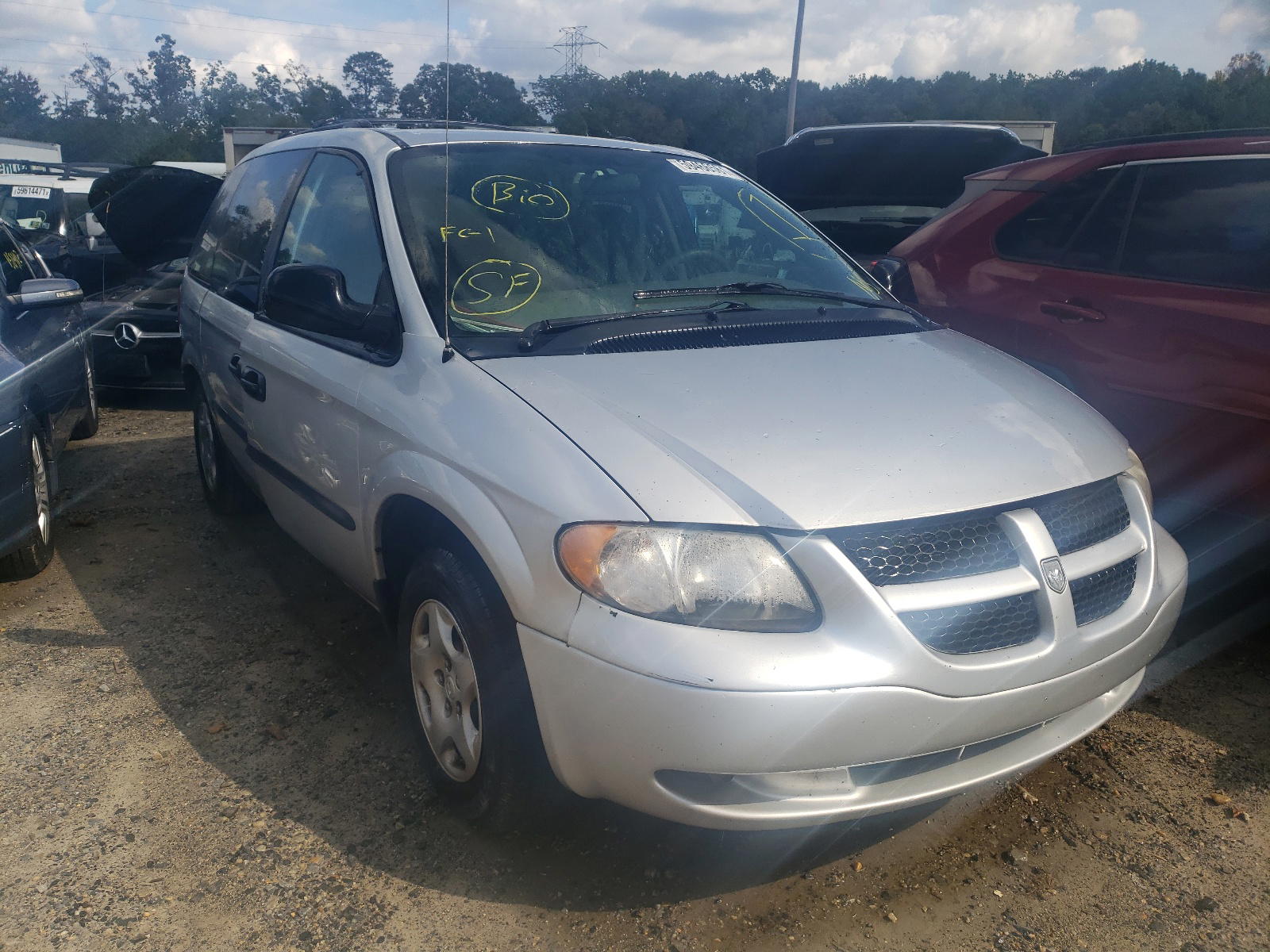DODGE CARAVAN SE 2003 with VIN 1D4GP25383B157490 - Photo from auction
