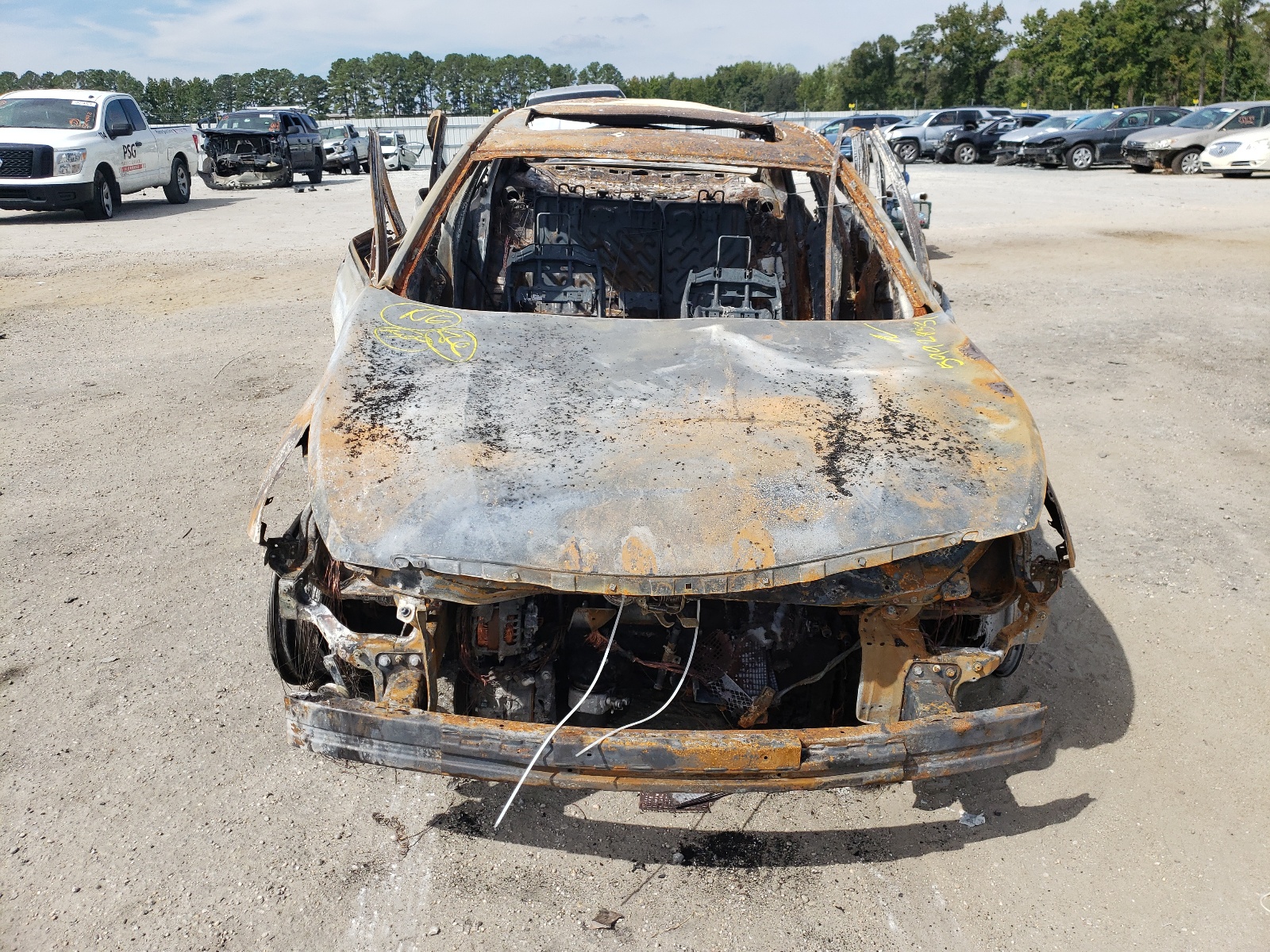 Photo 7 from auction – 2014 HYUNDAI SONATA SE with VIN 5NPEC4AB7EH912753